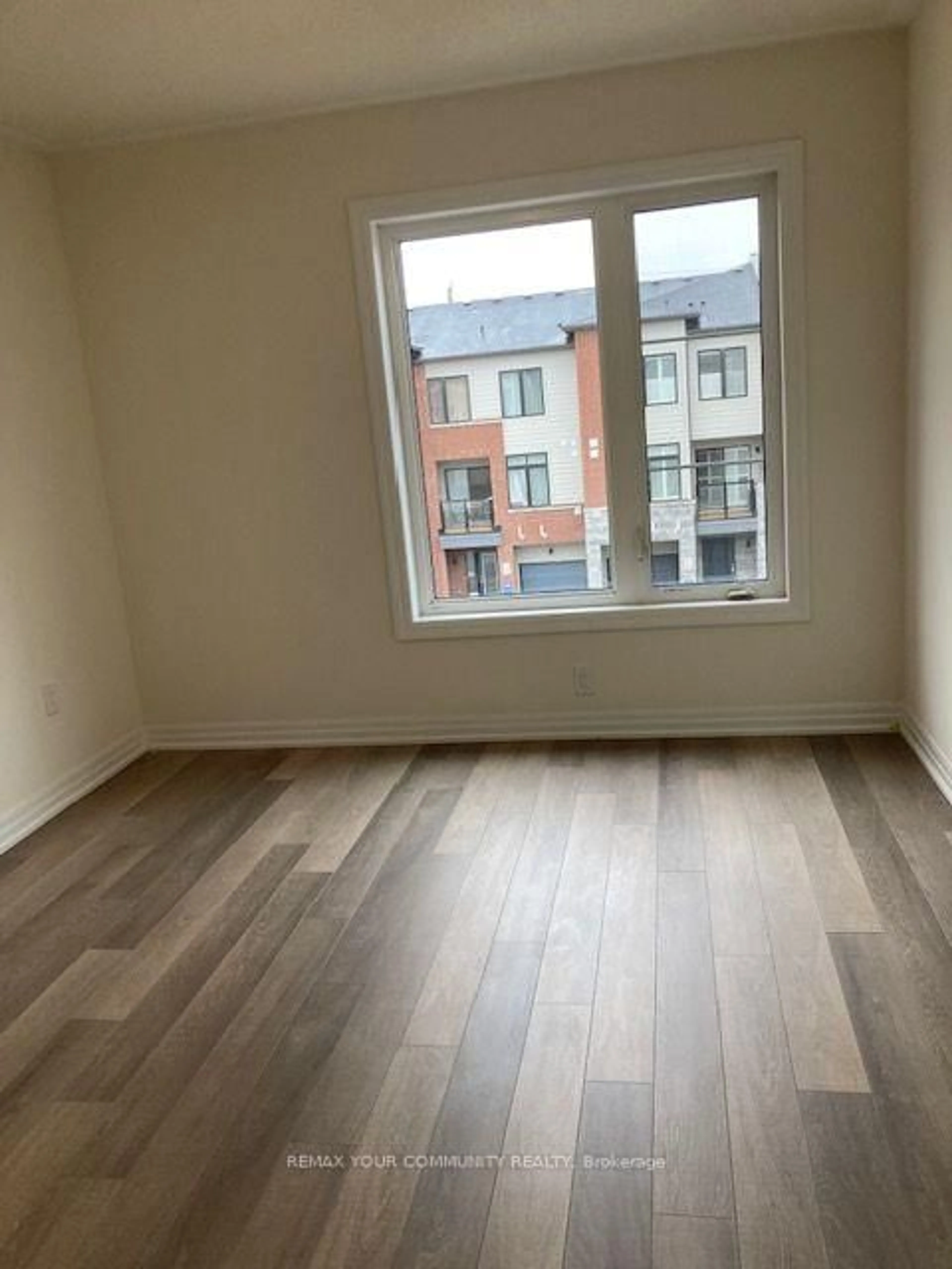 A pic of a room for 118 Bravo Lane, Newmarket Ontario L3X 0L3