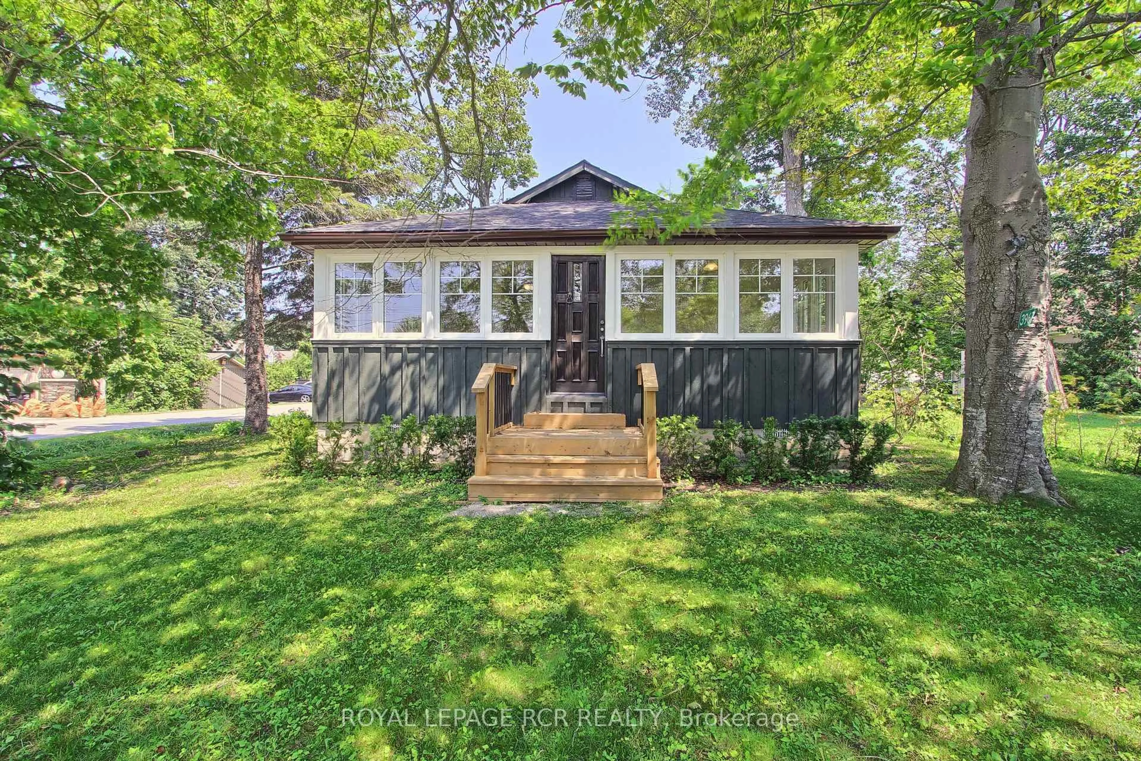 Unknown for 3967 Algonquin Ave, Innisfil Ontario L9S 2M1