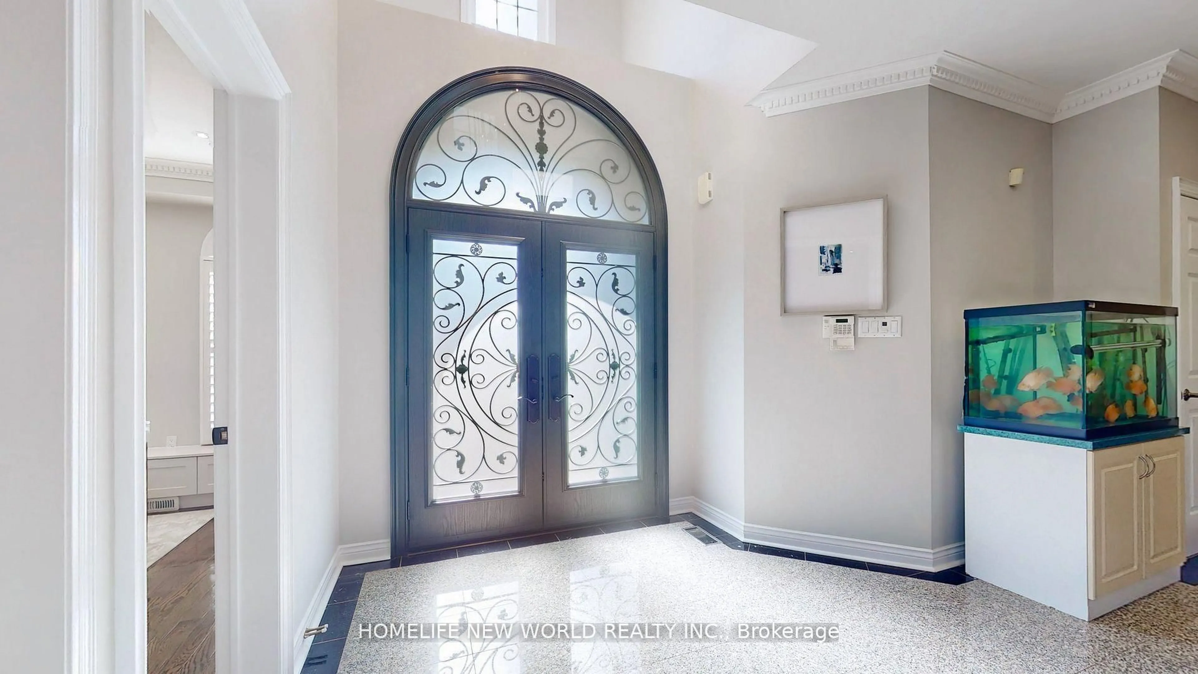 Indoor entryway for 115 Golden Tulip Cres, Markham Ontario L6C 1W4