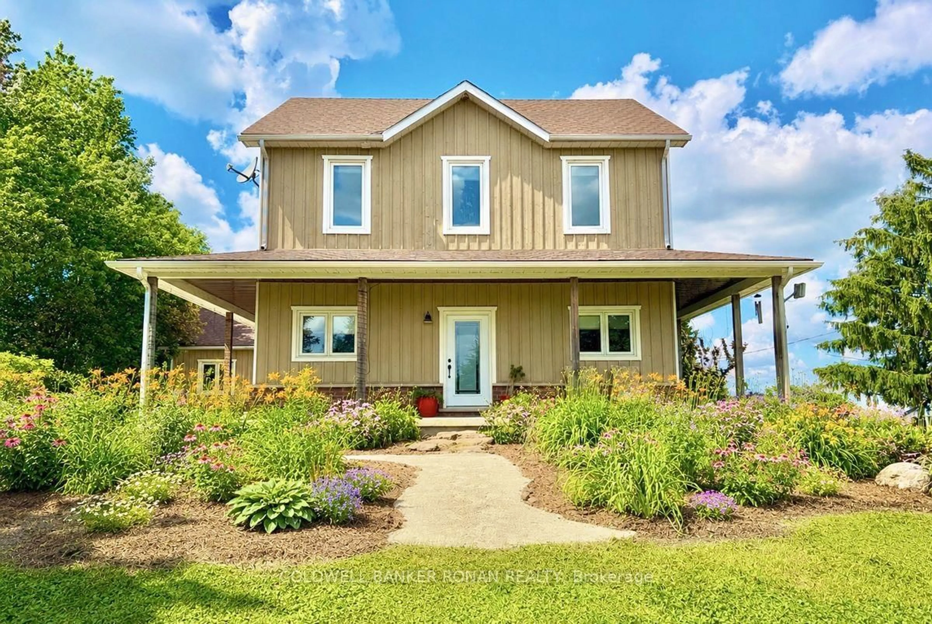 Home with vinyl exterior material, unknown for 5354 3rd Line, New Tecumseth Ontario L0G 1W0