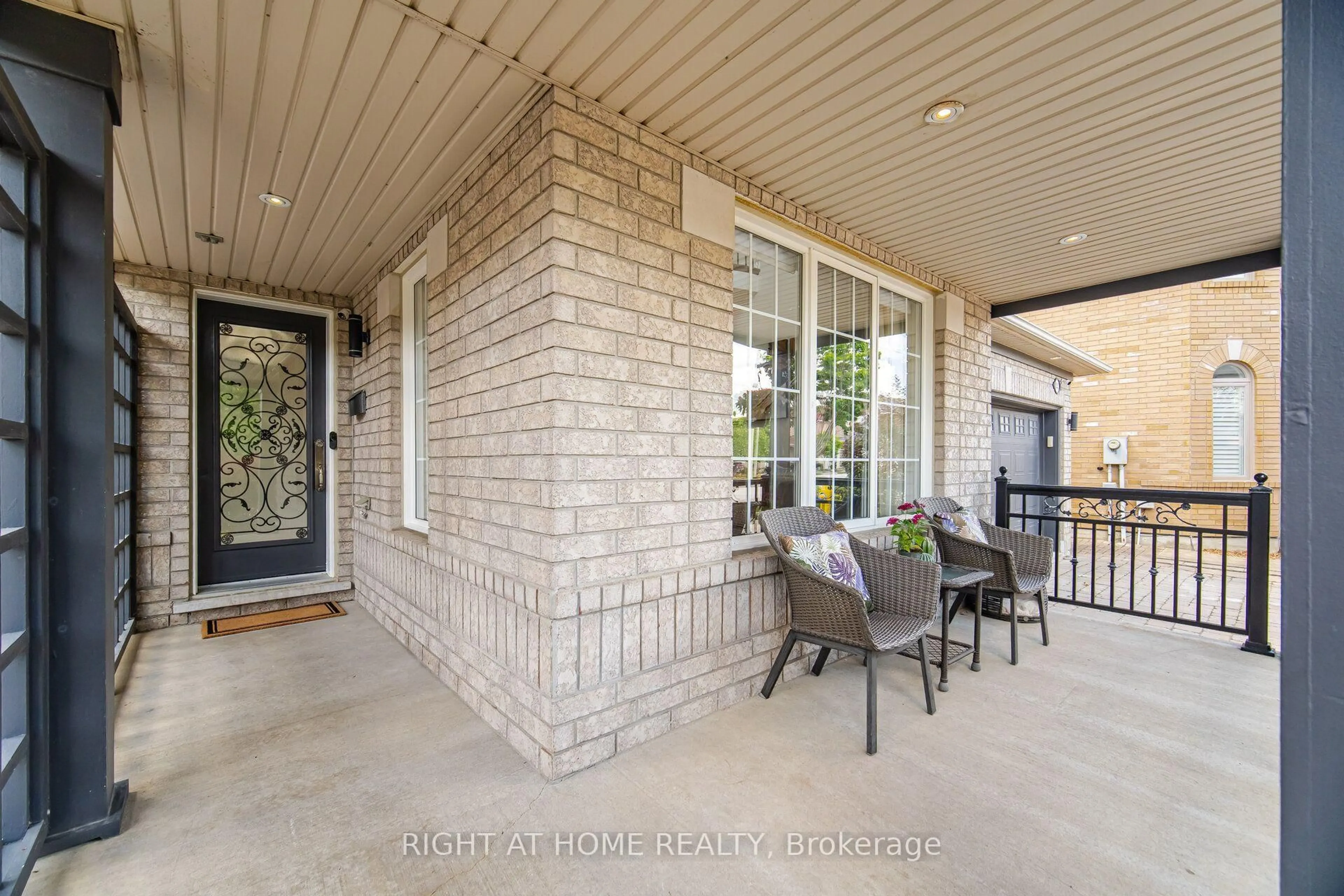 Home with brick exterior material, street for 44 Crew Cres, Vaughan Ontario L6A 3E9