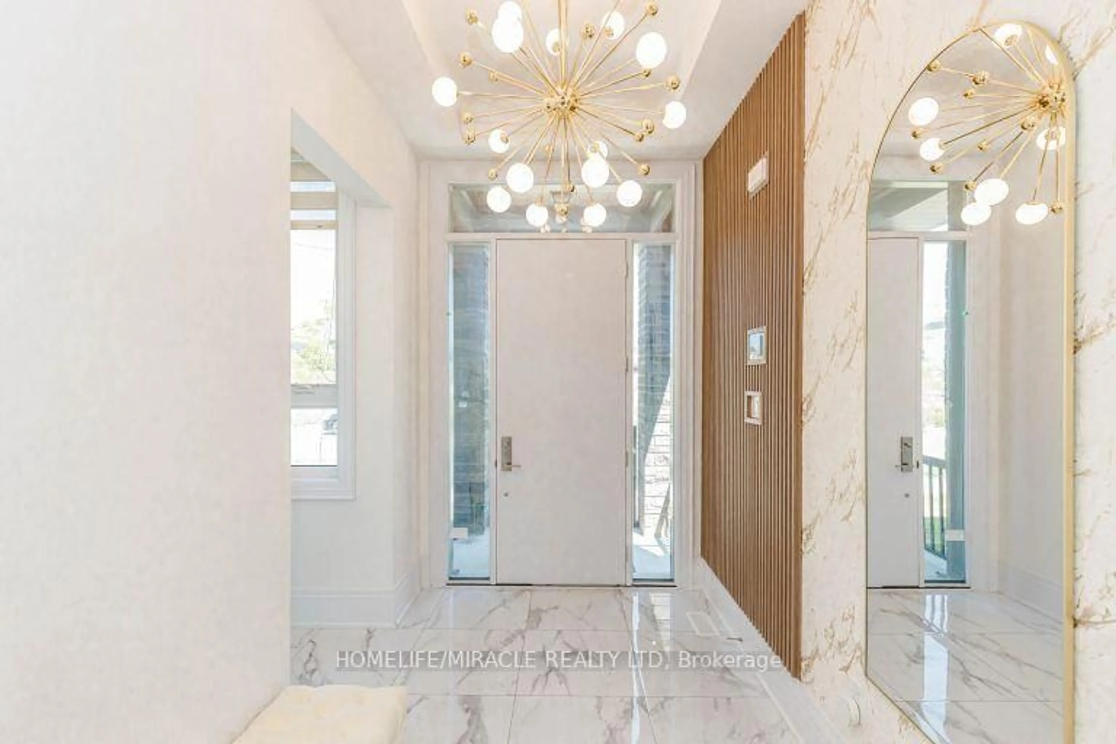 Indoor foyer for 26 Greville St, Vaughan Ontario L4H 4P7