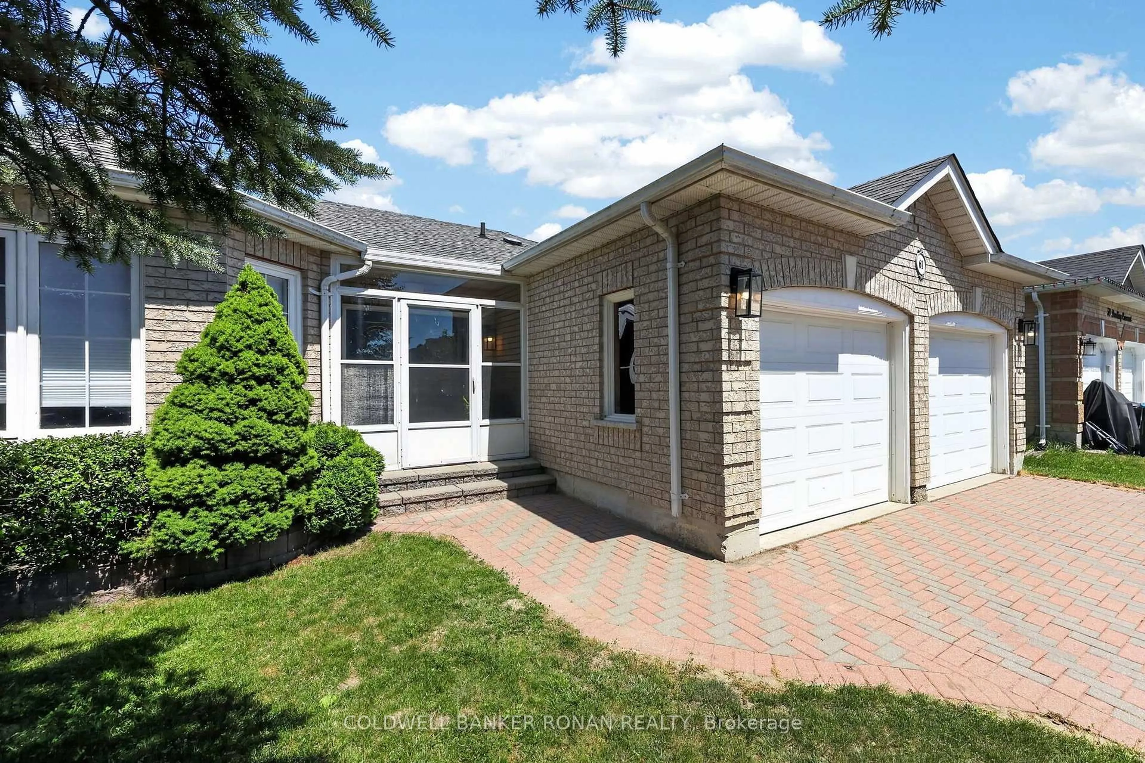 Home with brick exterior material, street for 61 Darling Cres, New Tecumseth Ontario L9R 1P5