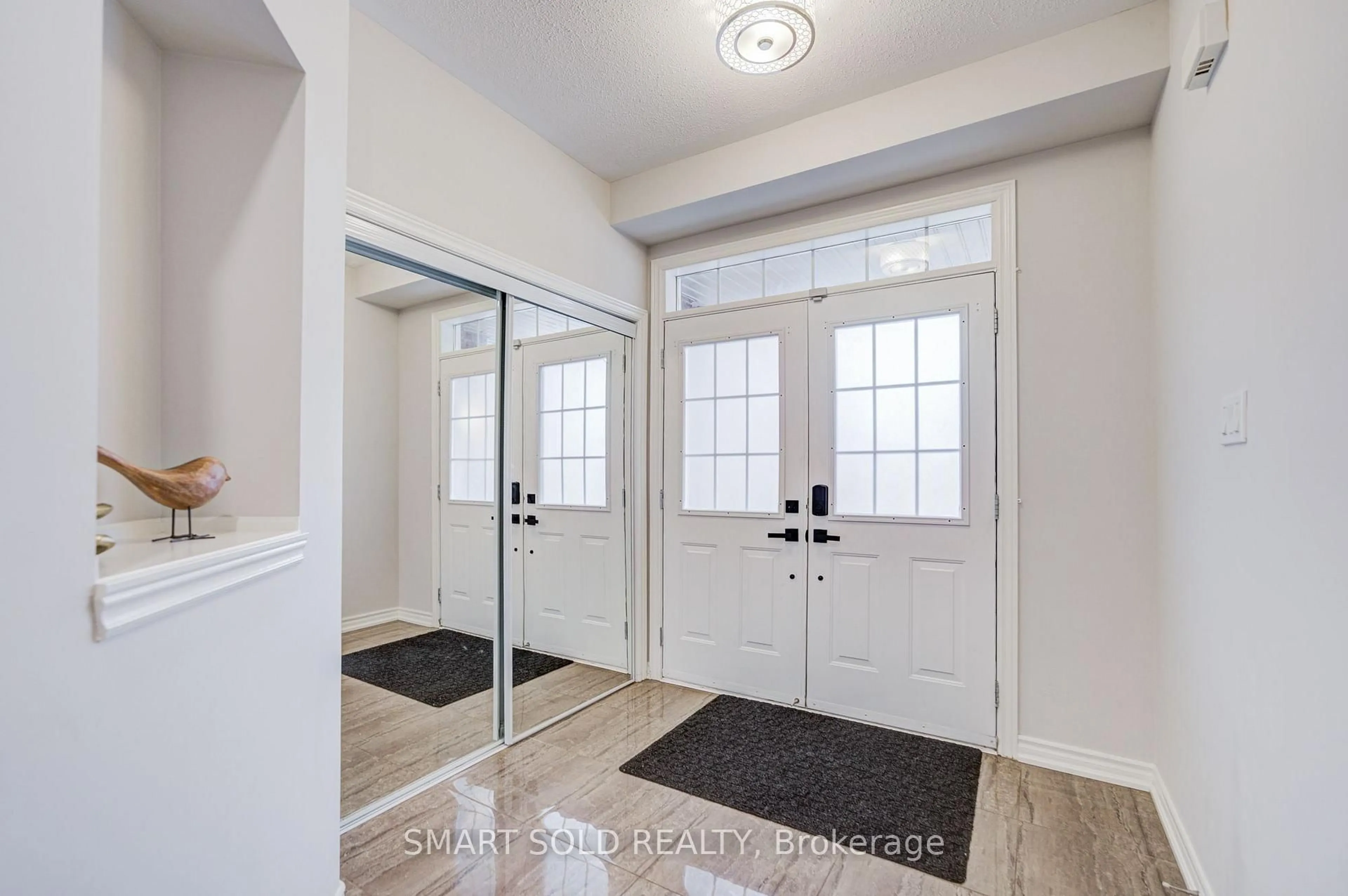 Indoor entryway for 50 Brumstead Dr, Richmond Hill Ontario L4E 0C5
