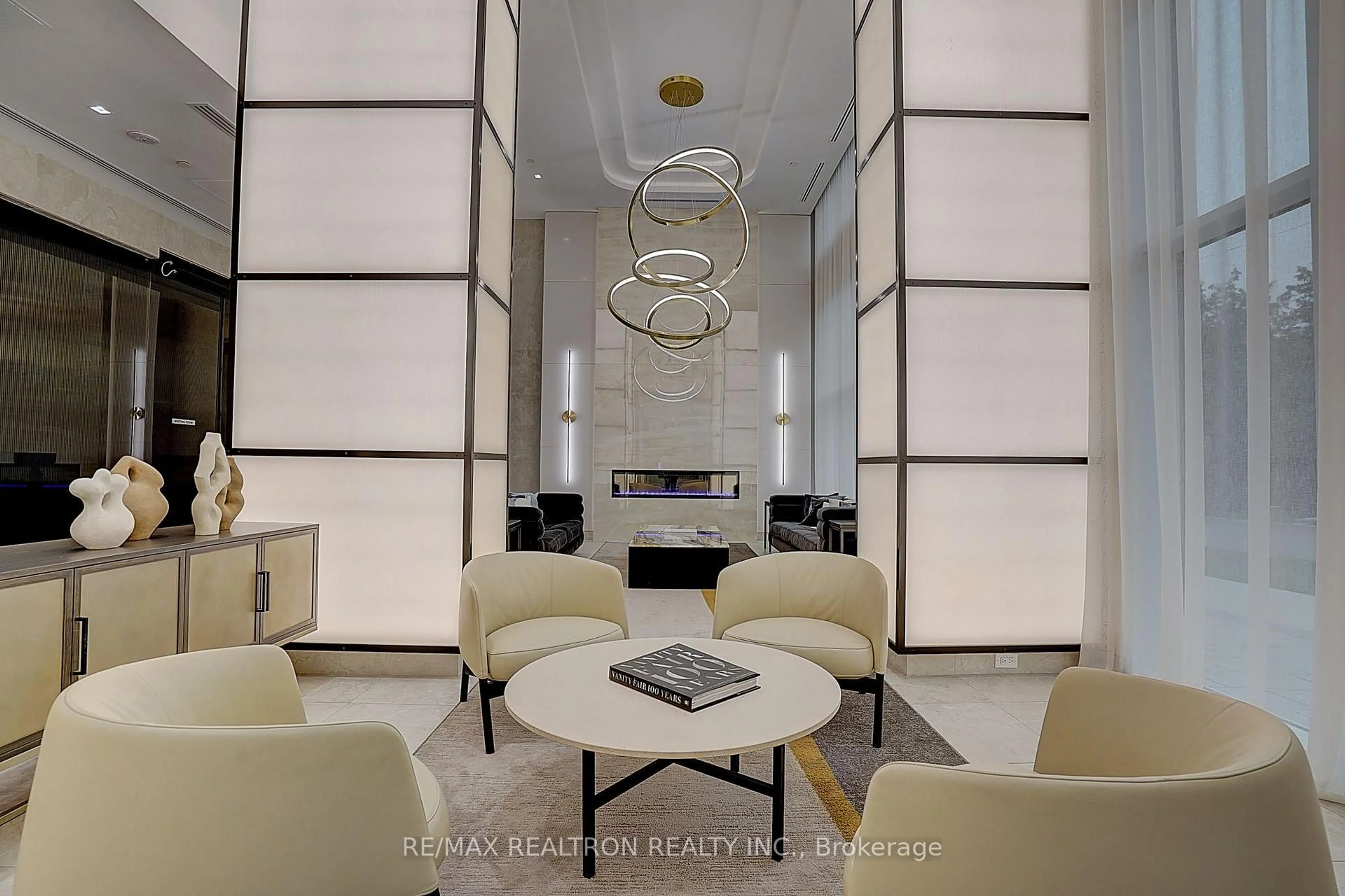 Lobby for 8888 Yonge St #426, Richmond Hill Ontario L4C 5V6