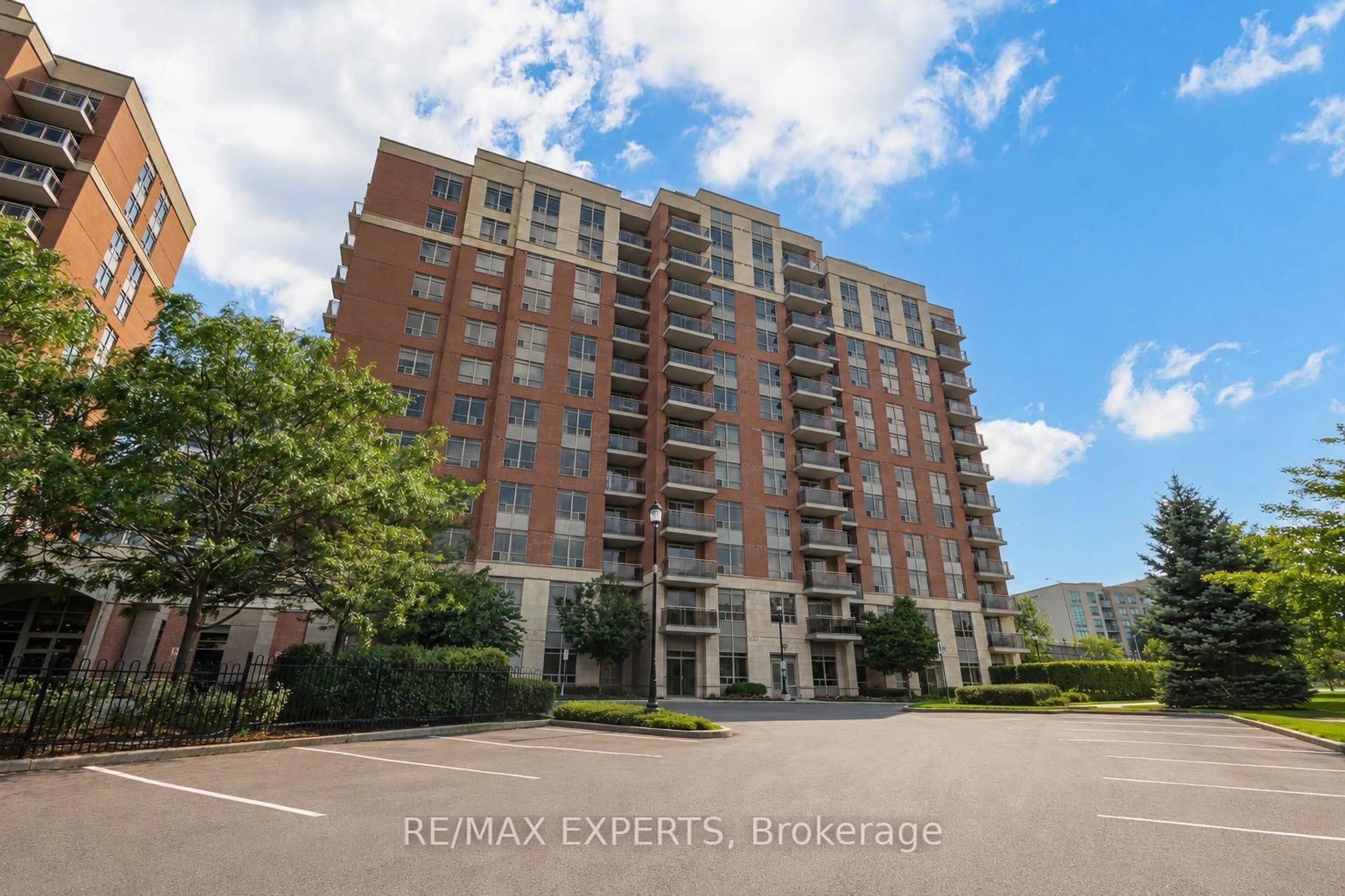 Unknown for 75 King William Cres #1009, Richmond Hill Ontario L4B 0C1