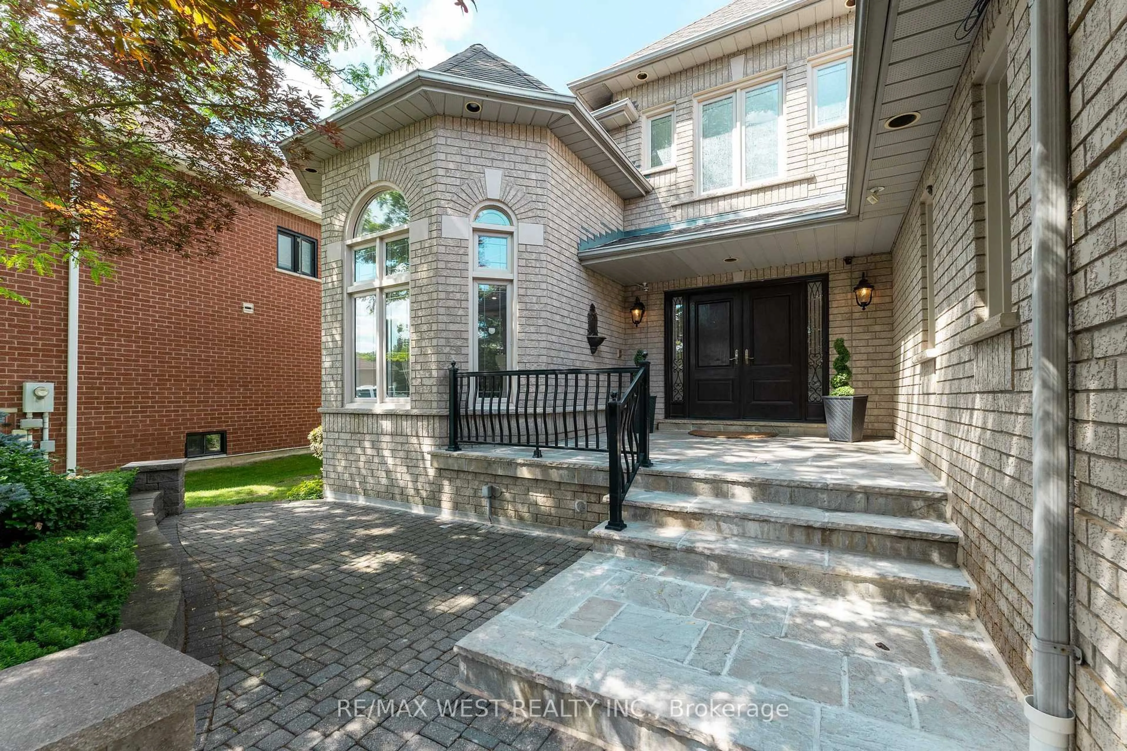 Home with brick exterior material, street for 72 Alpha Crt, Vaughan Ontario L4L 8Y2