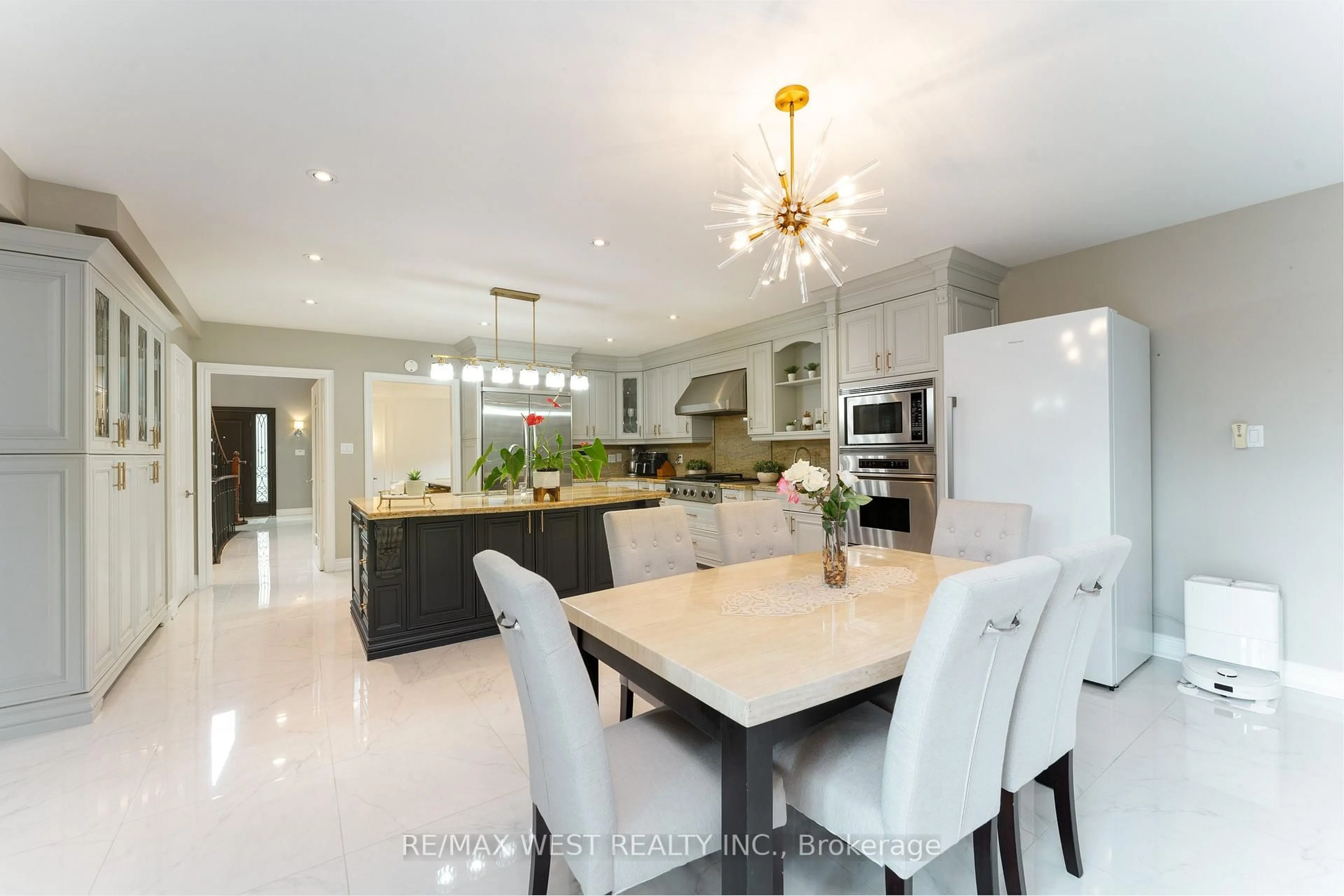 Contemporary kitchen, ceramic/tile floor for 72 Alpha Crt, Vaughan Ontario L4L 8Y2