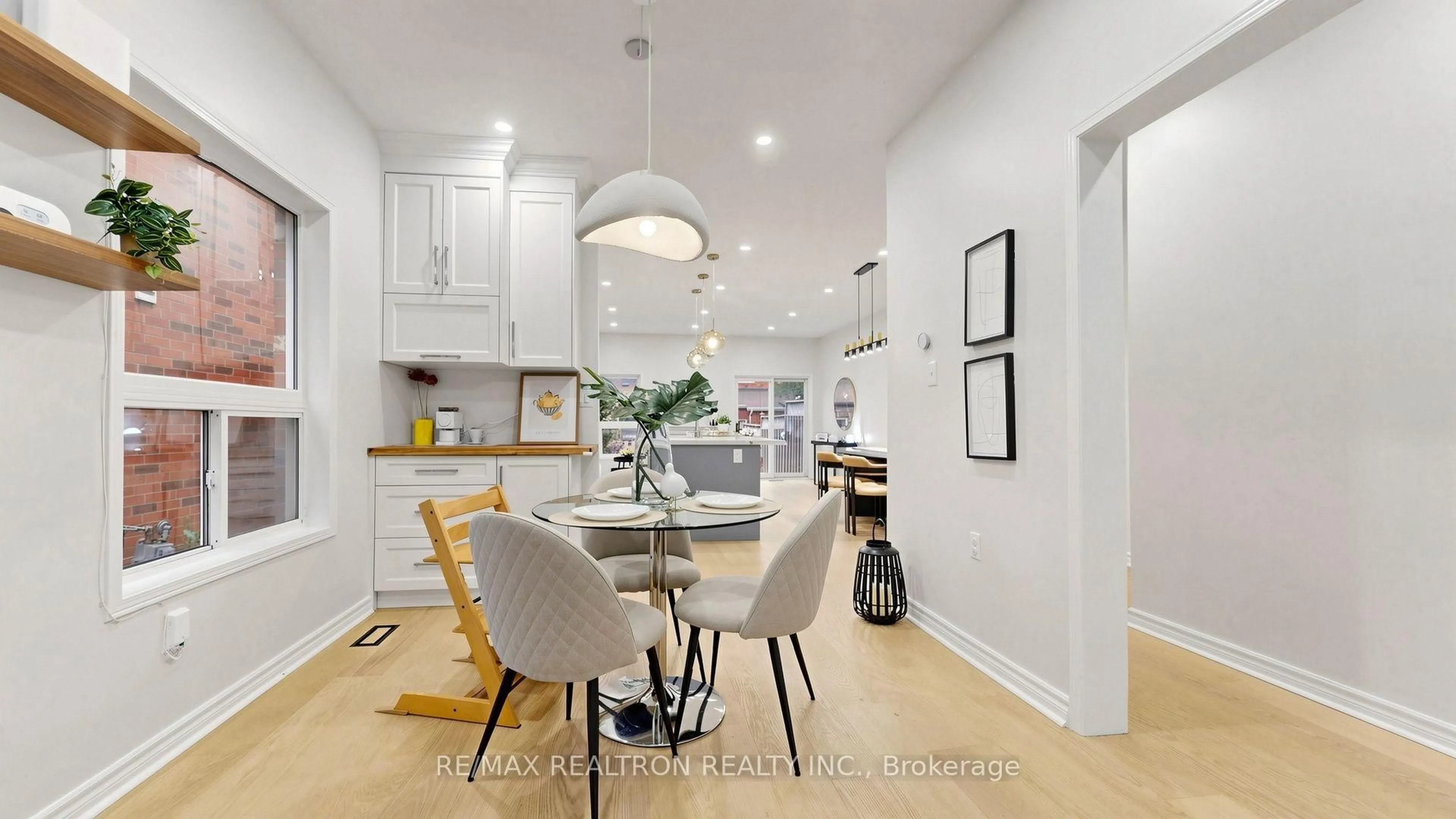 Open concept kitchen, unknown for 21 Belvia Dr, Vaughan Ontario L4K 5J6