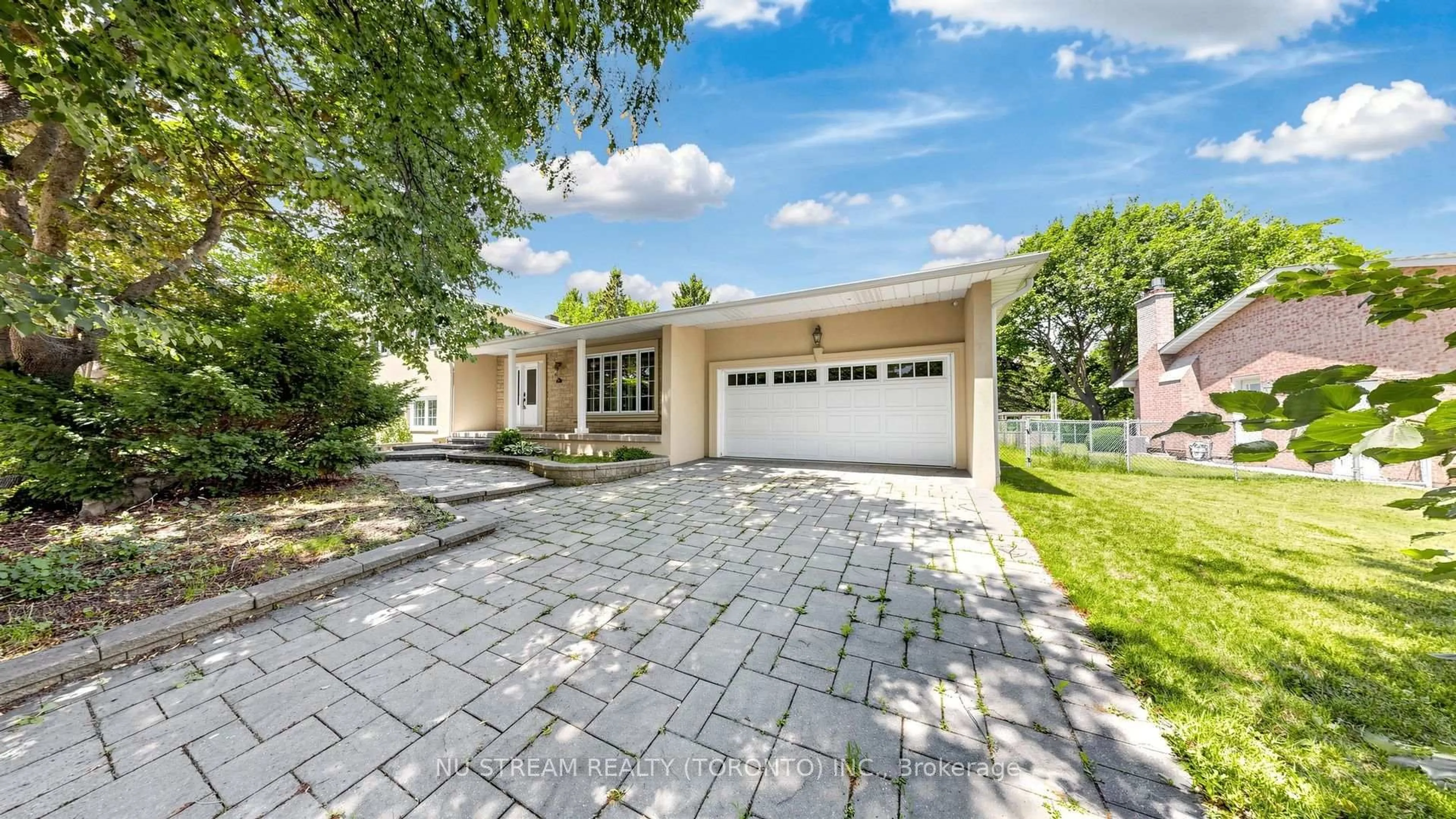 Unknown for 20 Blackforest Dr, Richmond Hill Ontario L4E 2P5