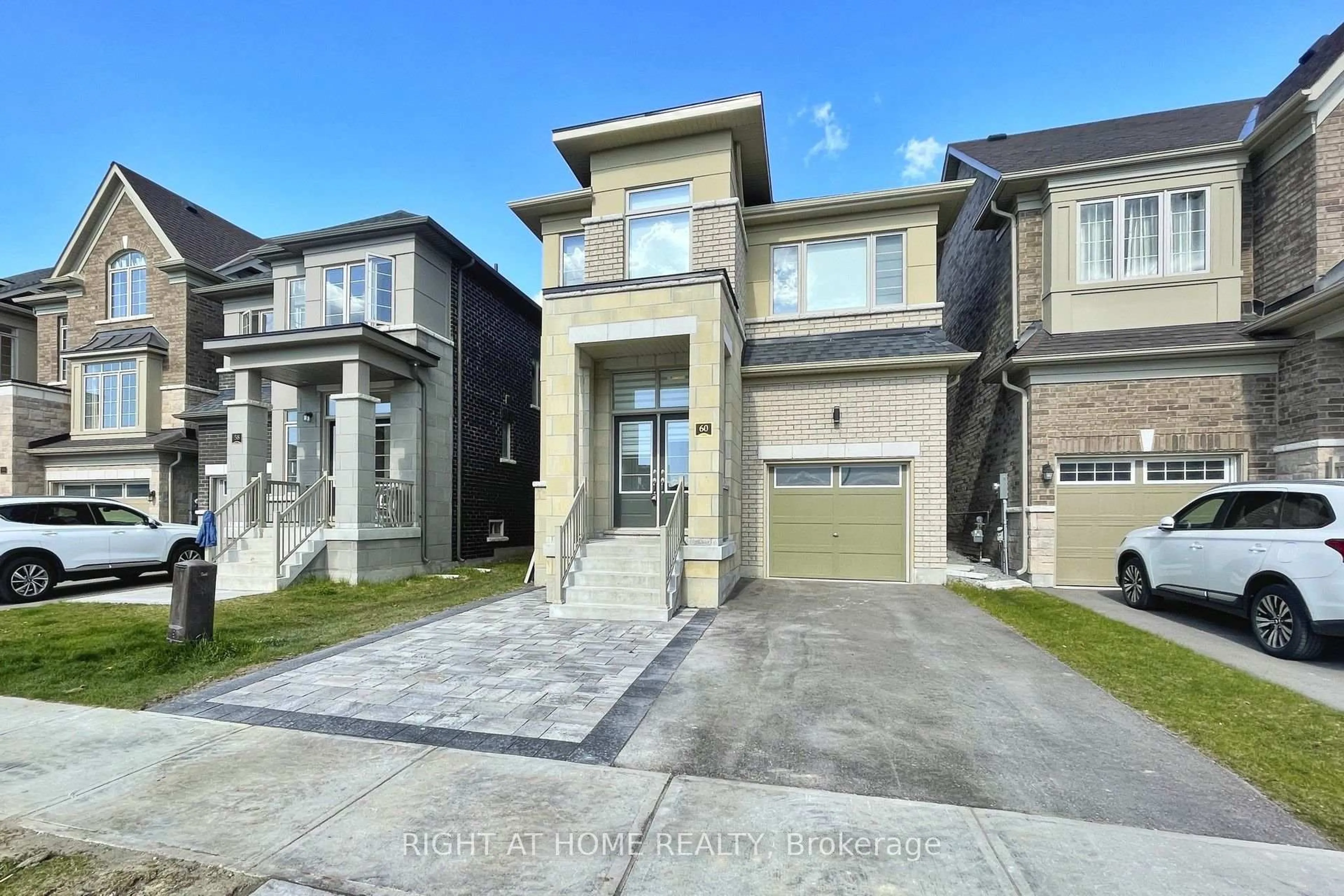 Home with brick exterior material, street for 60 Falconridge Terr, East Gwillimbury Ontario L9N 0R2