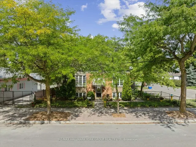 948 Lake Dr, Georgina 4