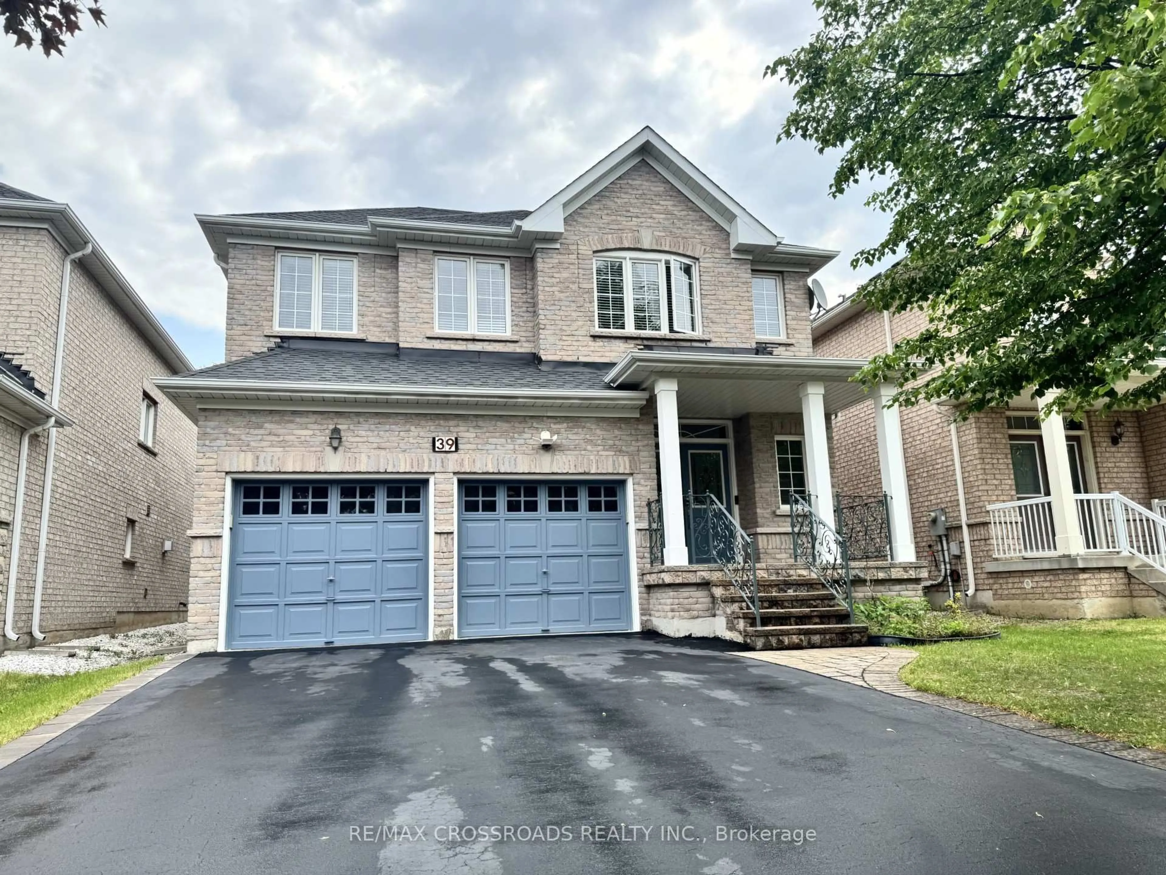 Unknown for 39 Pantano Dr, Vaughan Ontario L4J 0A9