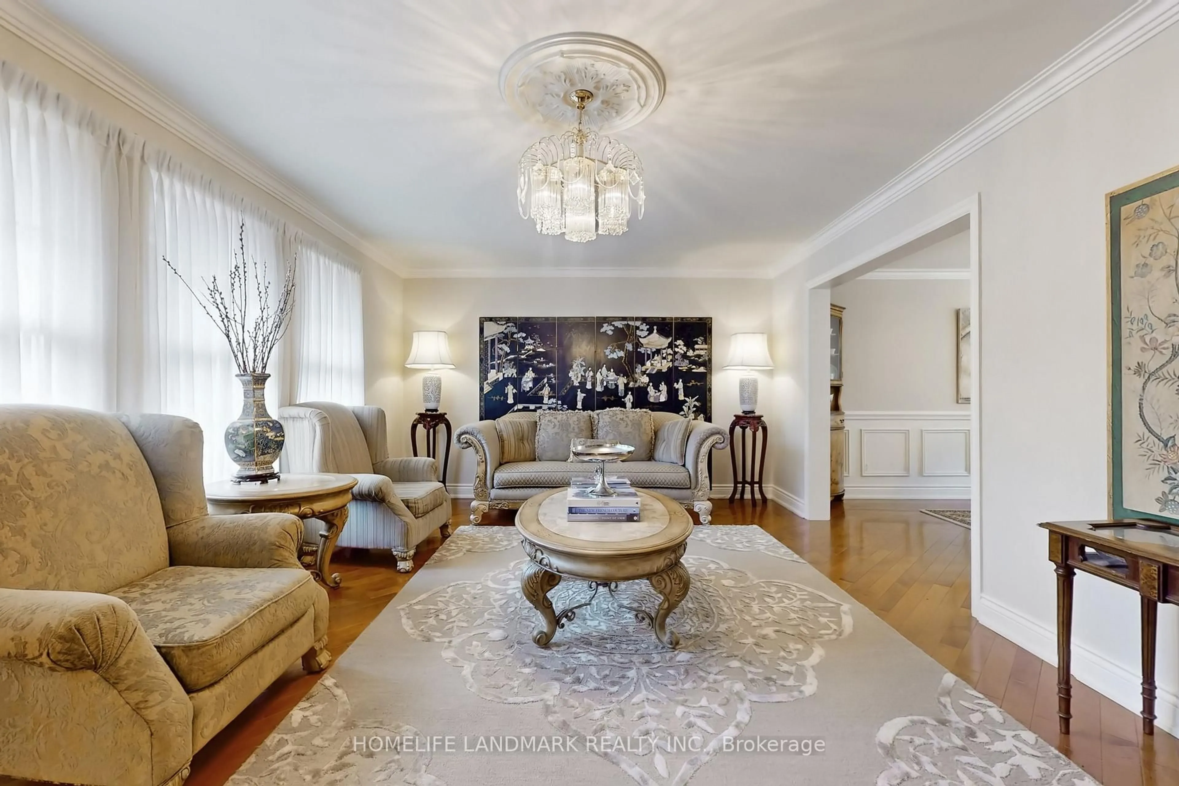 Living room with furniture, unknown for 8 Prescott Crt, Markham Ontario L3T 5W7