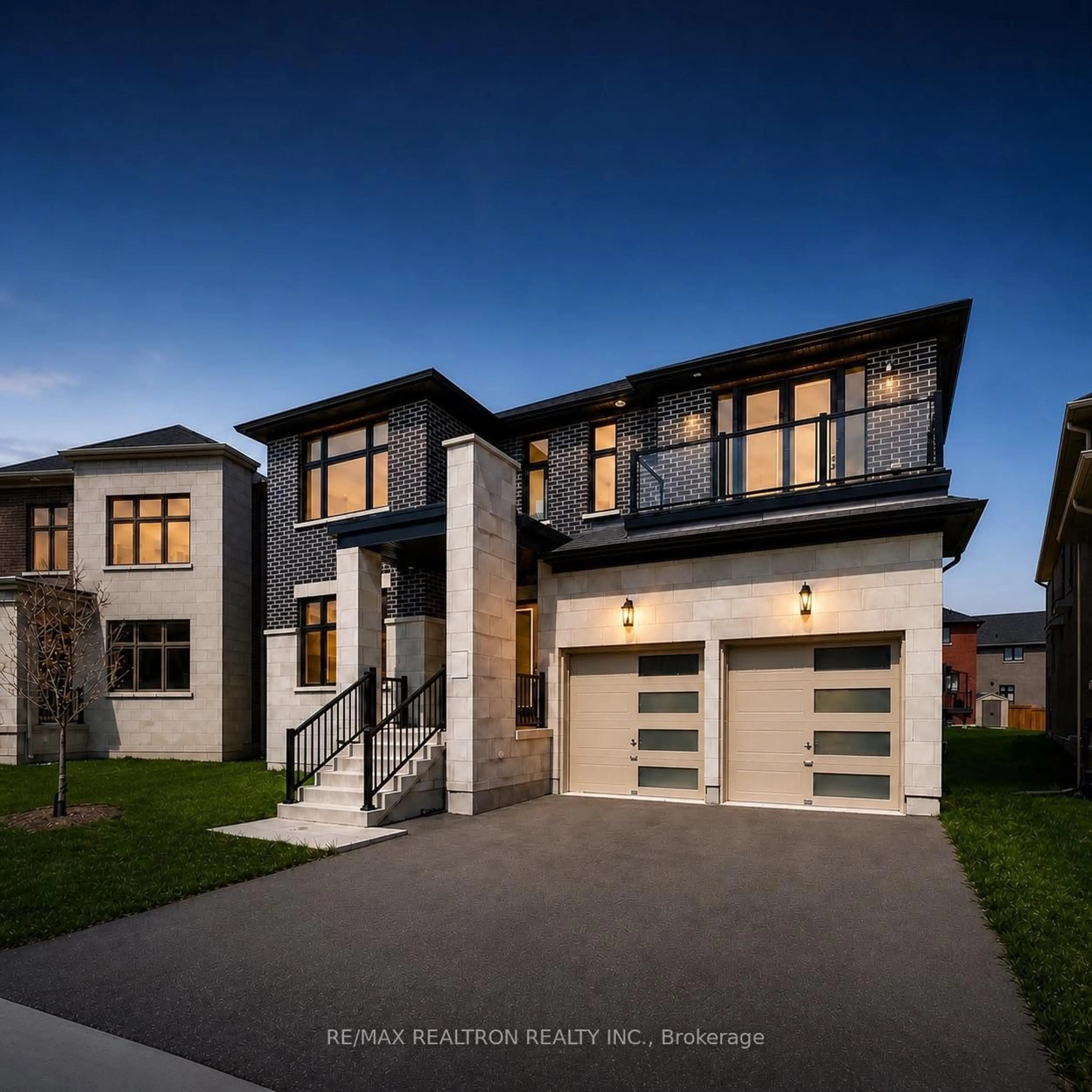 Home with brick exterior material, street for 23 Joiner Circ, Whitchurch-Stouffville Ontario L4A 4W9