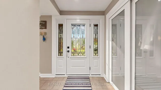 2739 IRETON St, Innisfil 5