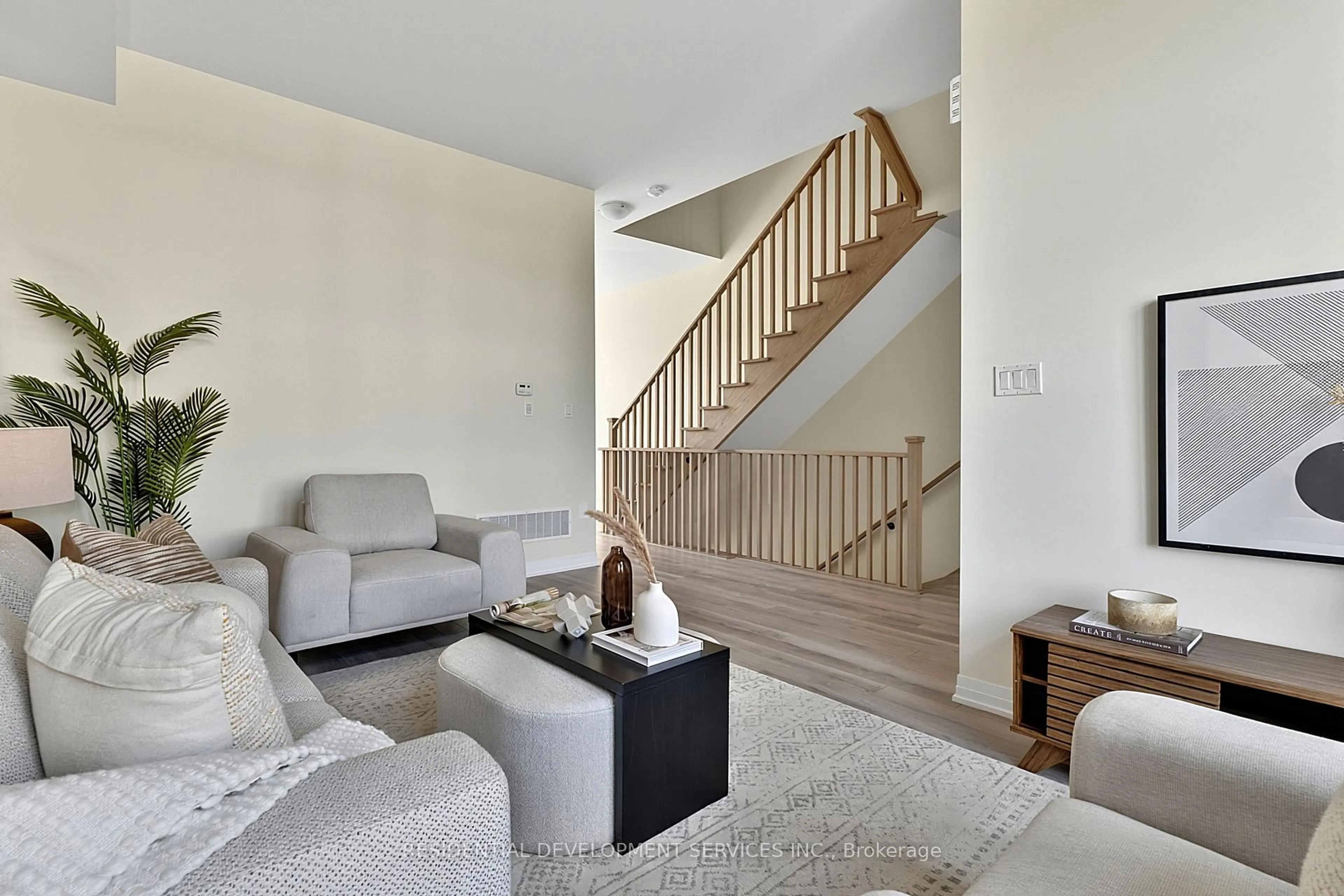 Living room with furniture, unknown for 6 George Bales Lane, Richmond Hill Ontario L4S 0P9