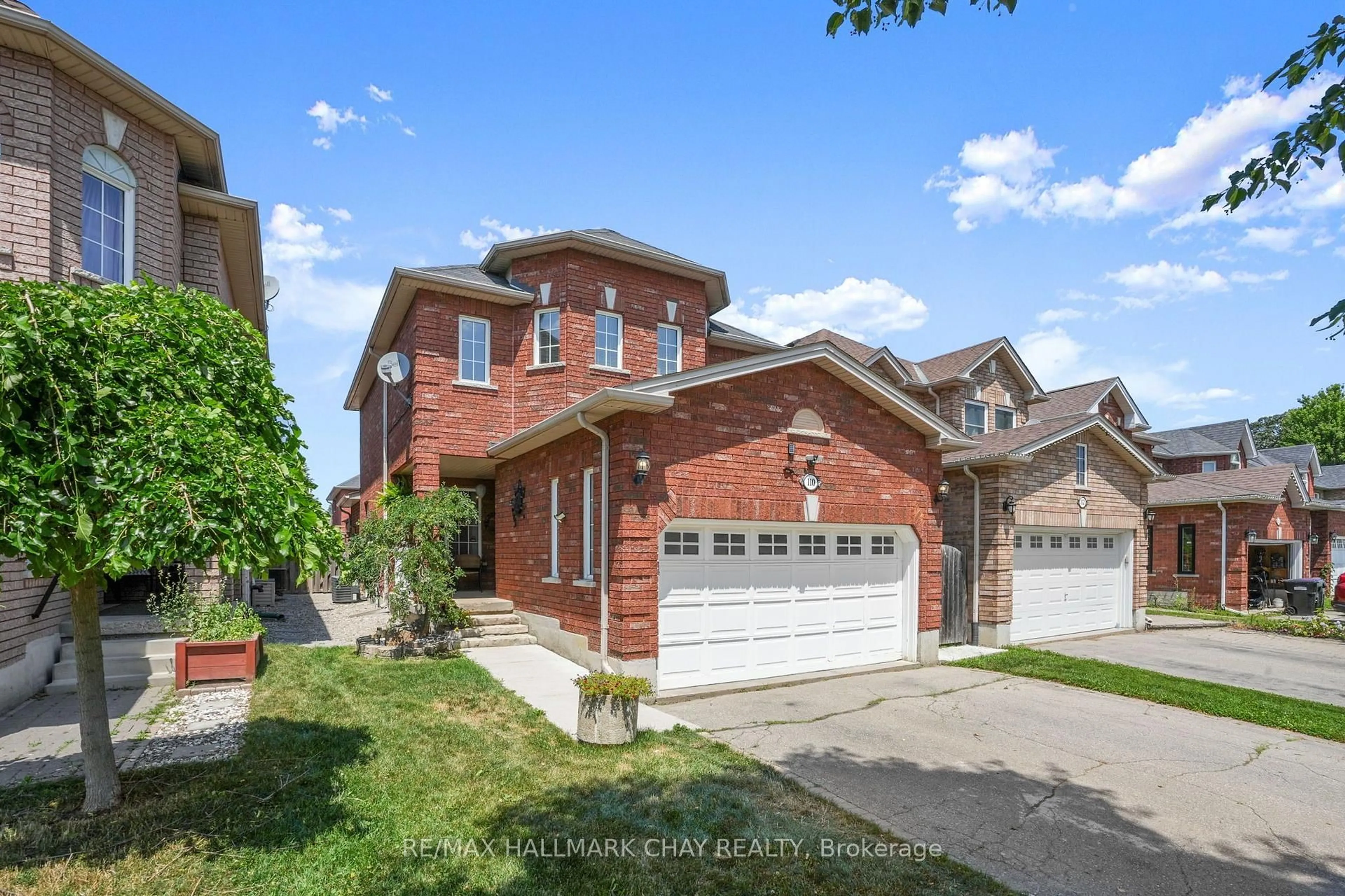 Home with brick exterior material, street for 110 Henderson Cres, New Tecumseth Ontario L9R 1Y5
