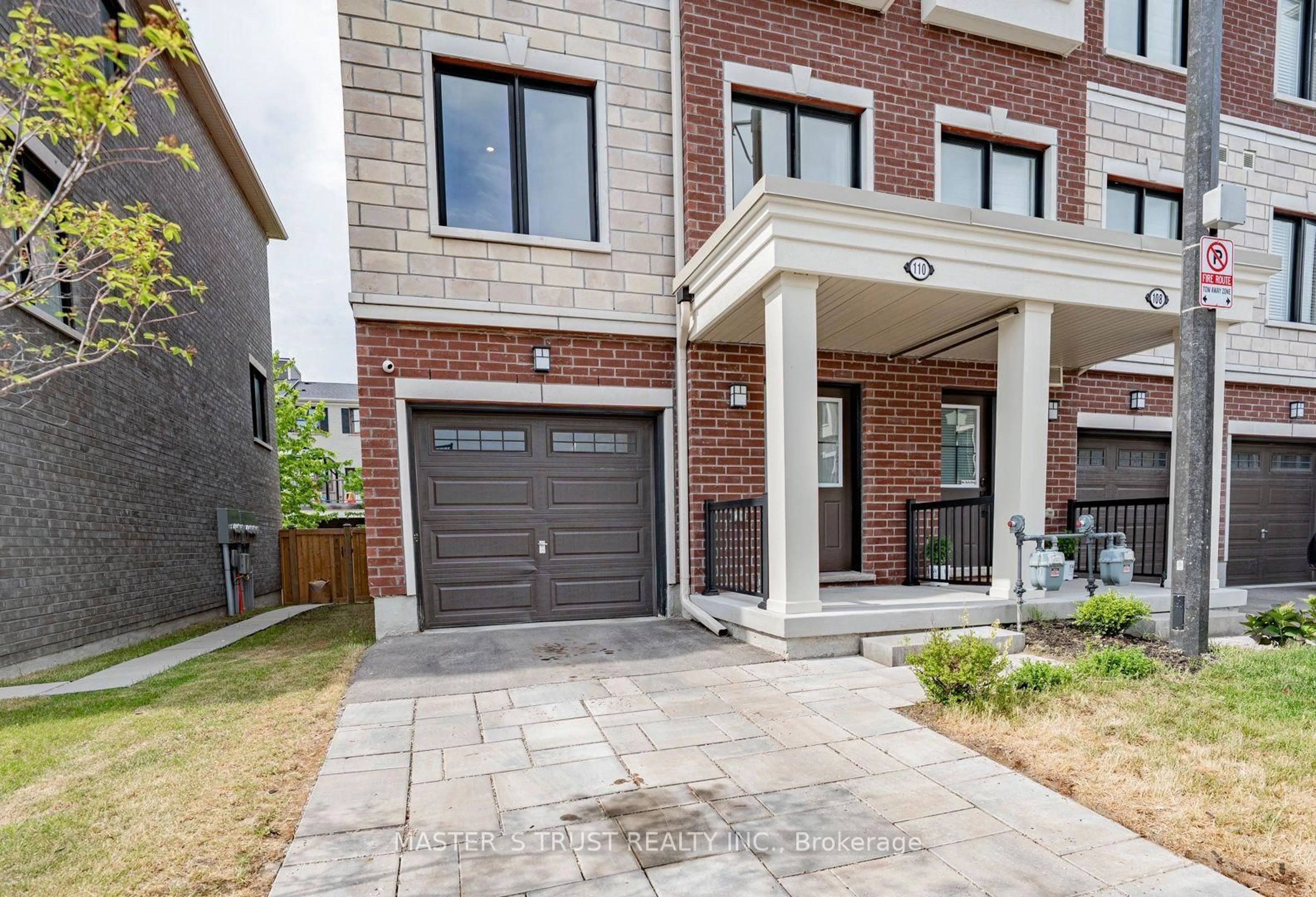 Home with brick exterior material, street for 110 Covington Cres, Whitchurch-Stouffville Ontario L4A 4W8