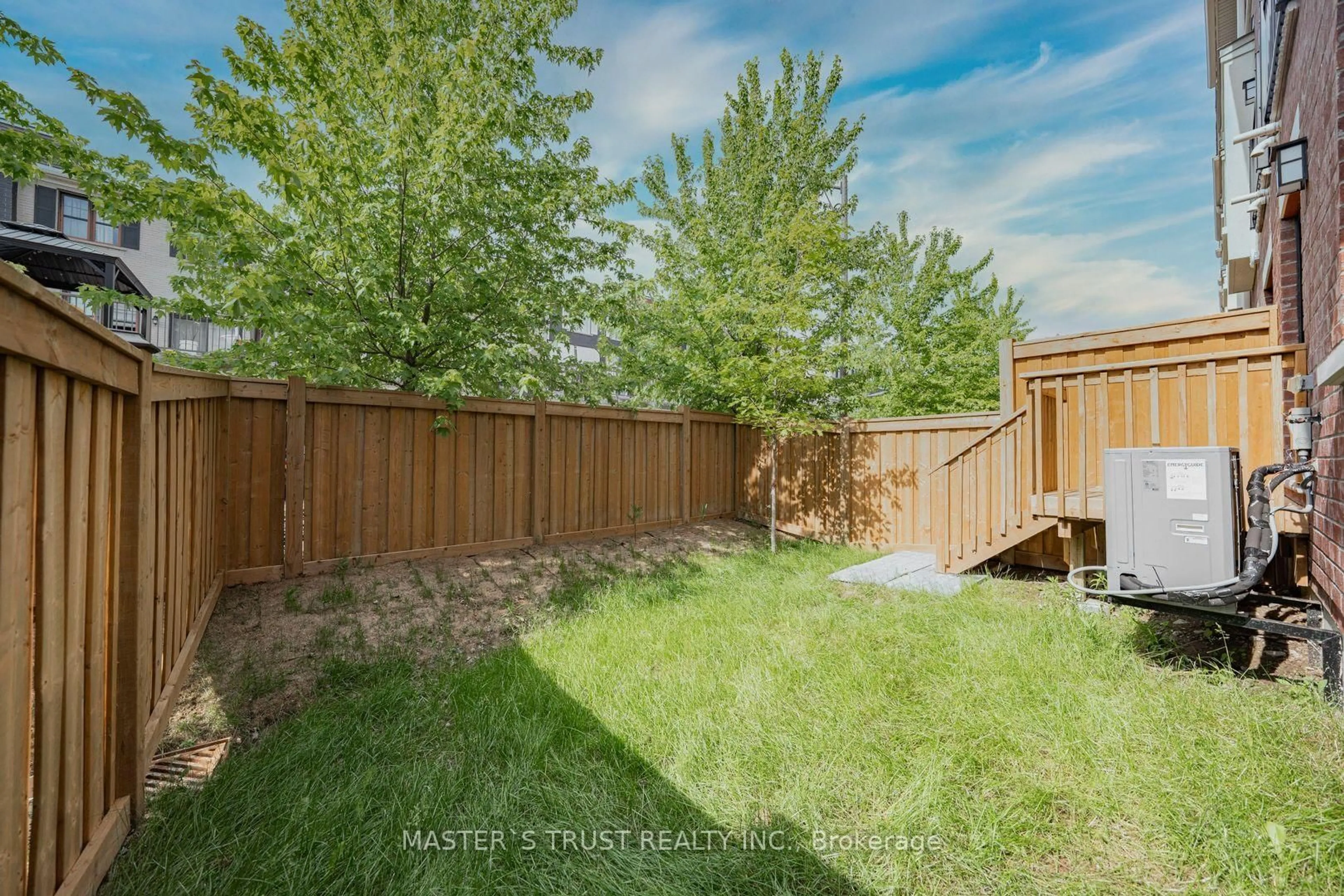 Patio, forest/trees view for 110 Covington Cres, Whitchurch-Stouffville Ontario L4A 4W8
