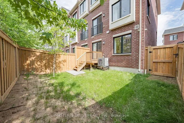 110 Covington Cres, Whitchurch-Stouffville 5