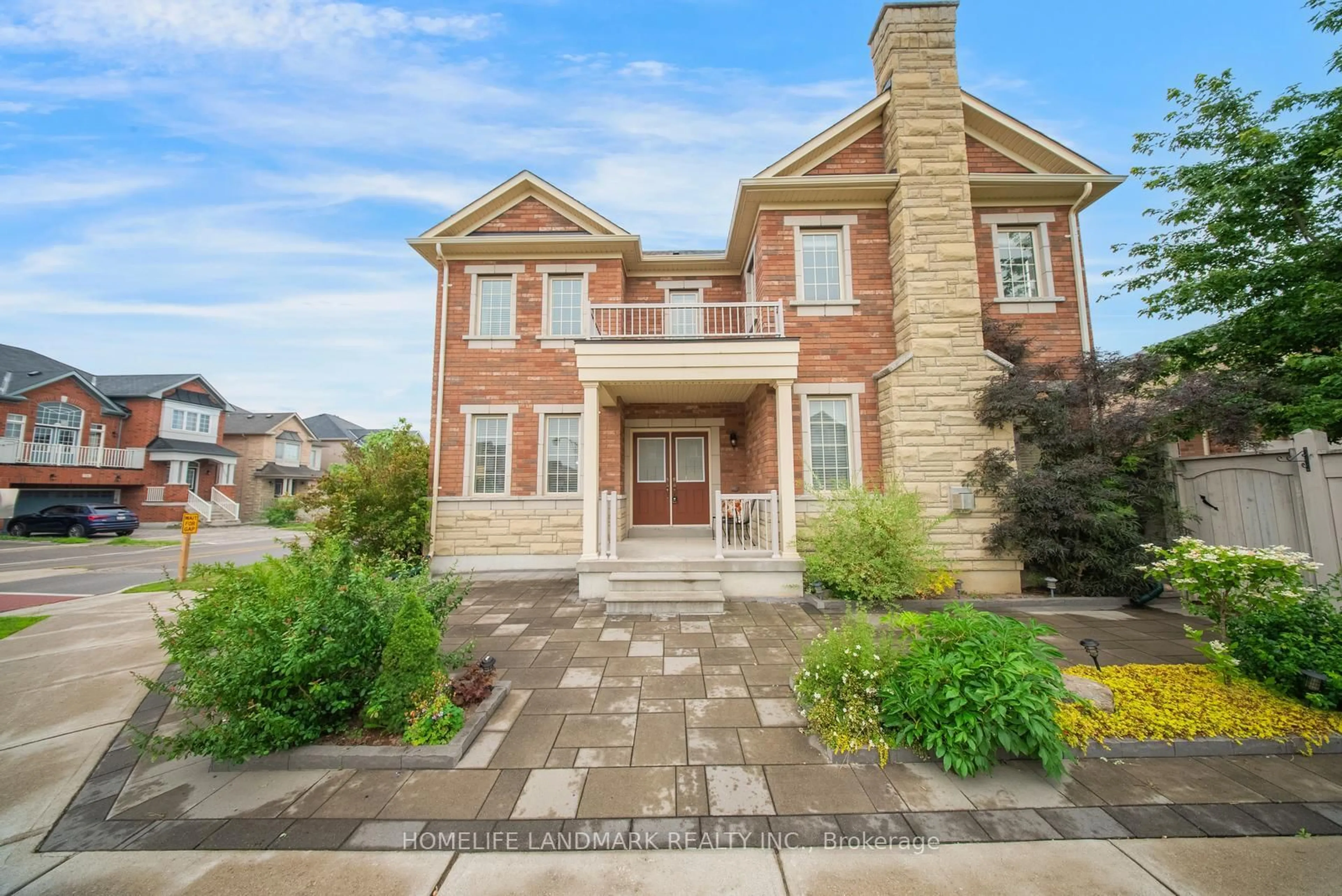 Home with brick exterior material, street for 298 West Lawn Cres, Whitchurch-Stouffville Ontario L4A 1X3