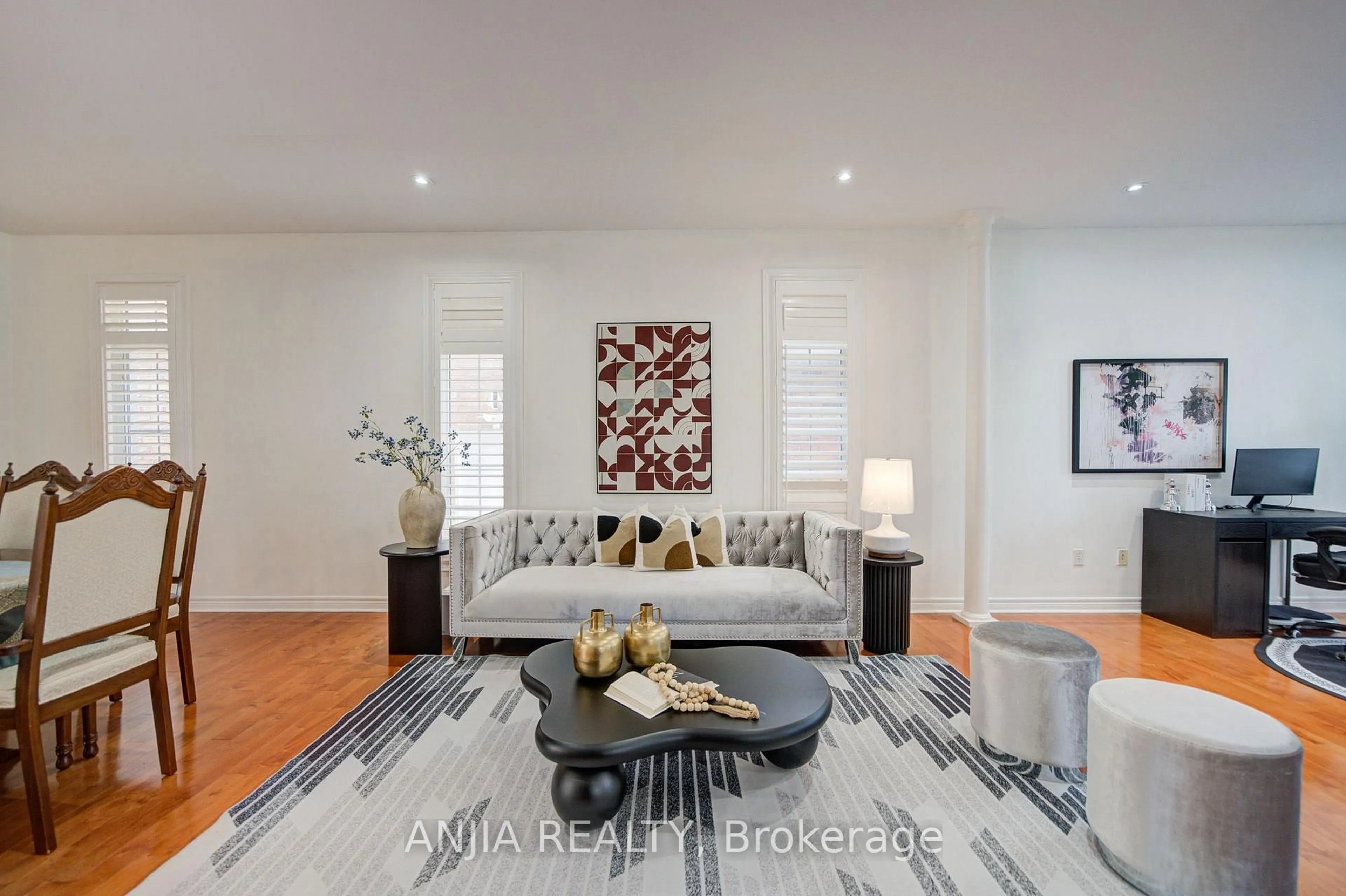 Living room with furniture, unknown for 349 Williamson Rd, Markham Ontario L6E 0H2