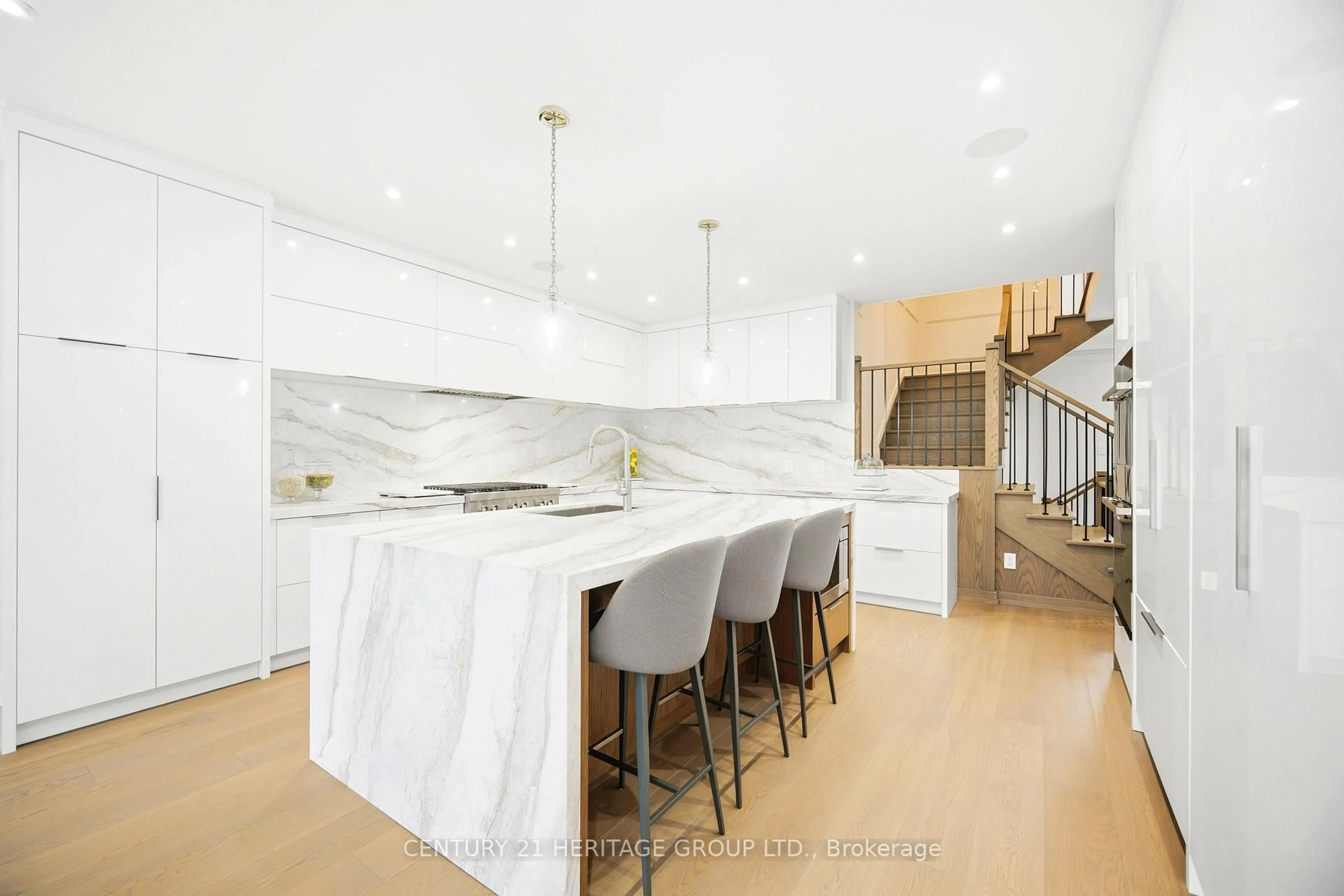 Contemporary kitchen, ceramic/tile floor for 59 Estate Garden Dr, Richmond Hill Ontario L4E 3V5