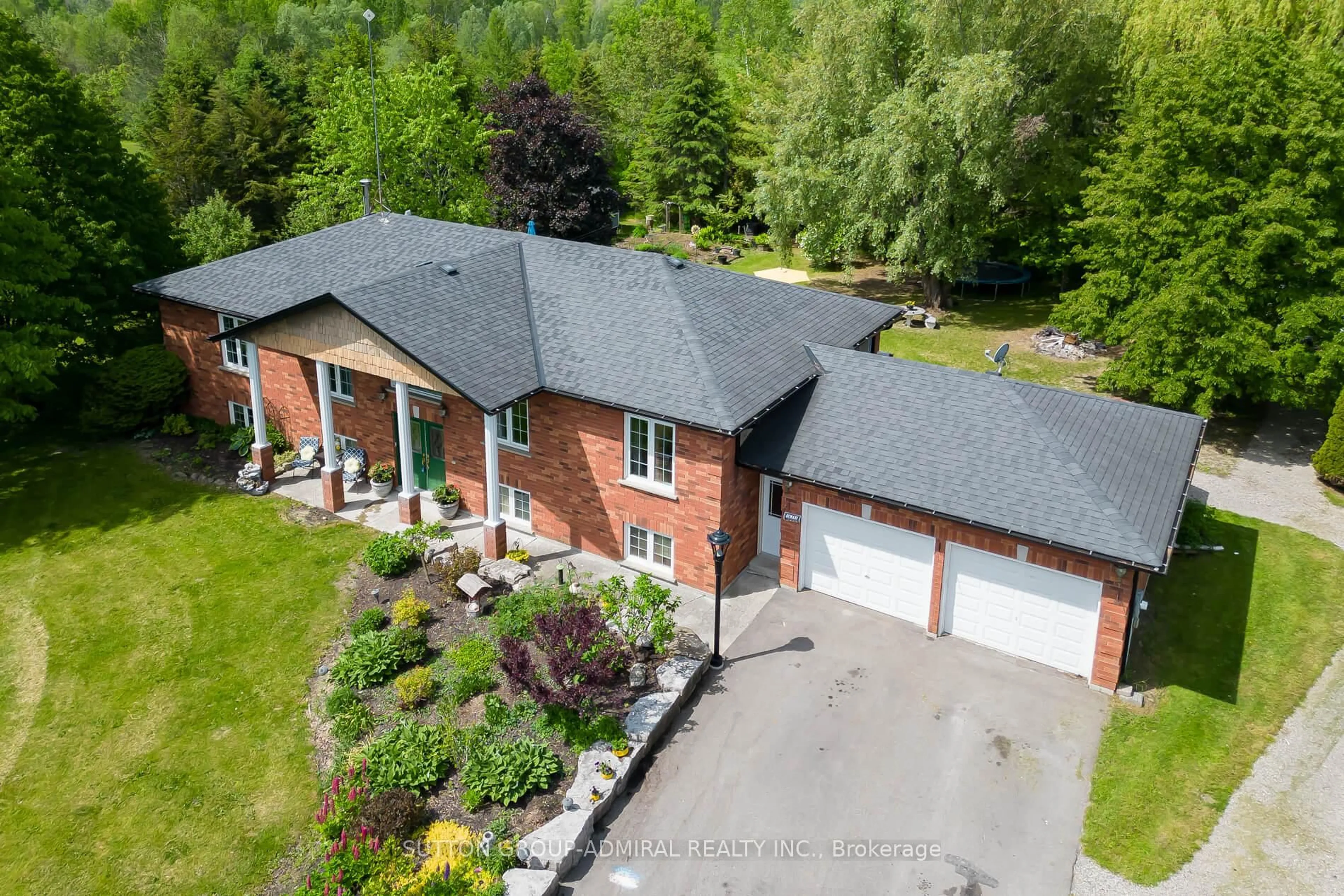 A pic from outside/outdoor area/front of a property/back of a property/a pic from drone, street for 6776 County Road 10, Essa Ontario L9R 1V2