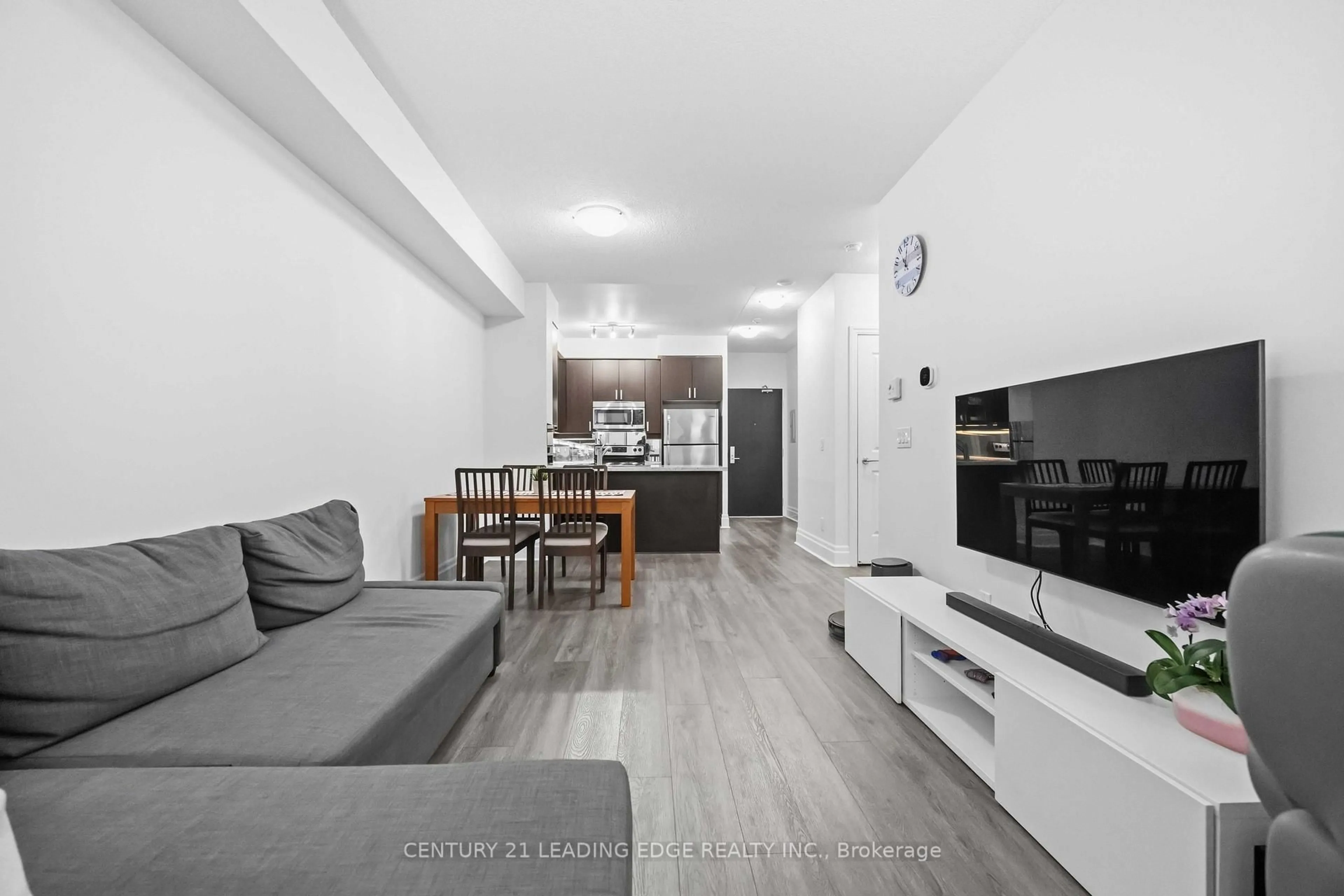 Living room with furniture, unknown for 151 Upper Duke Cres #405, Markham Ontario L6G 0E1