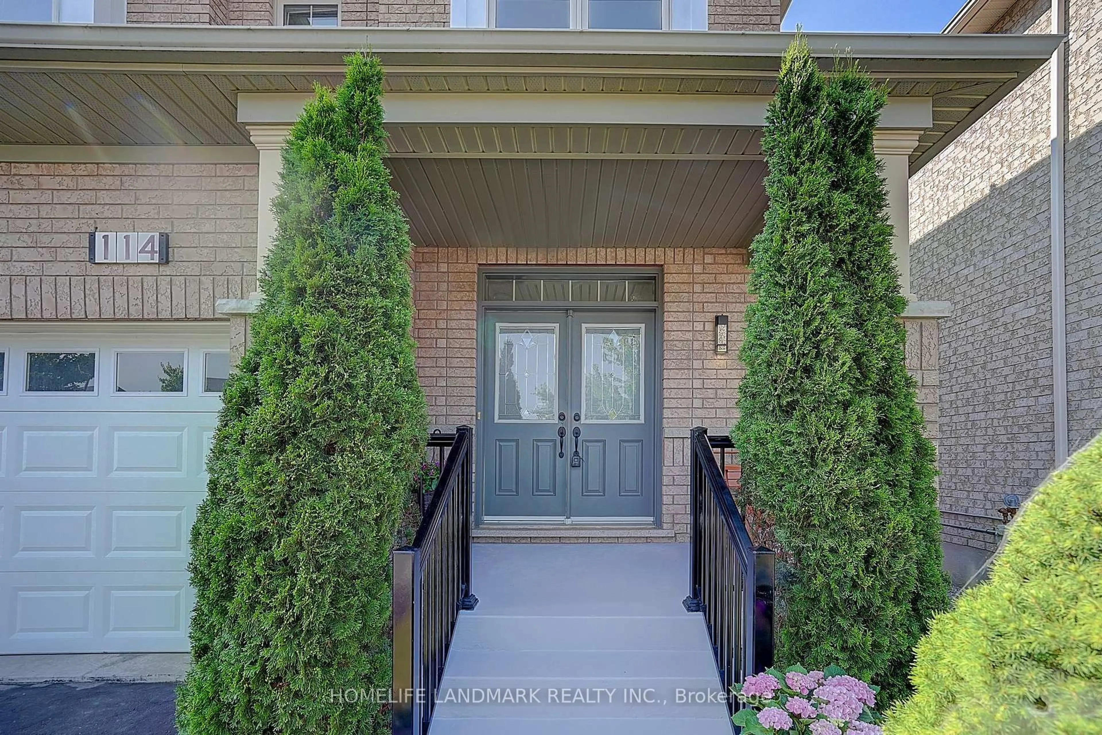 Indoor entryway for 114 Milos Rd, Richmond Hill Ontario L4E 0M3