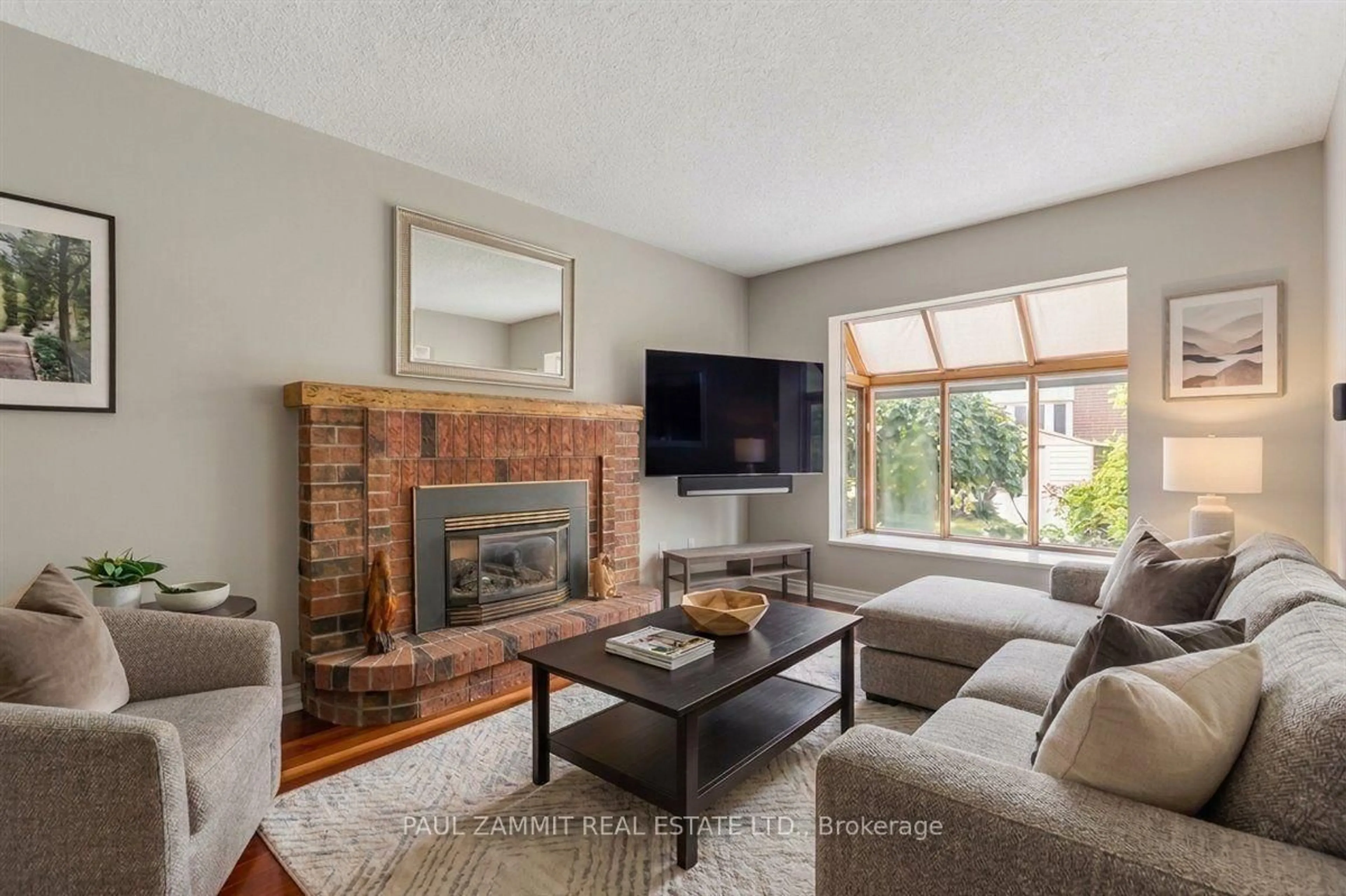 Living room with furniture, unknown for 180 Lyndhurst Dr, Markham Ontario L3T 6T6