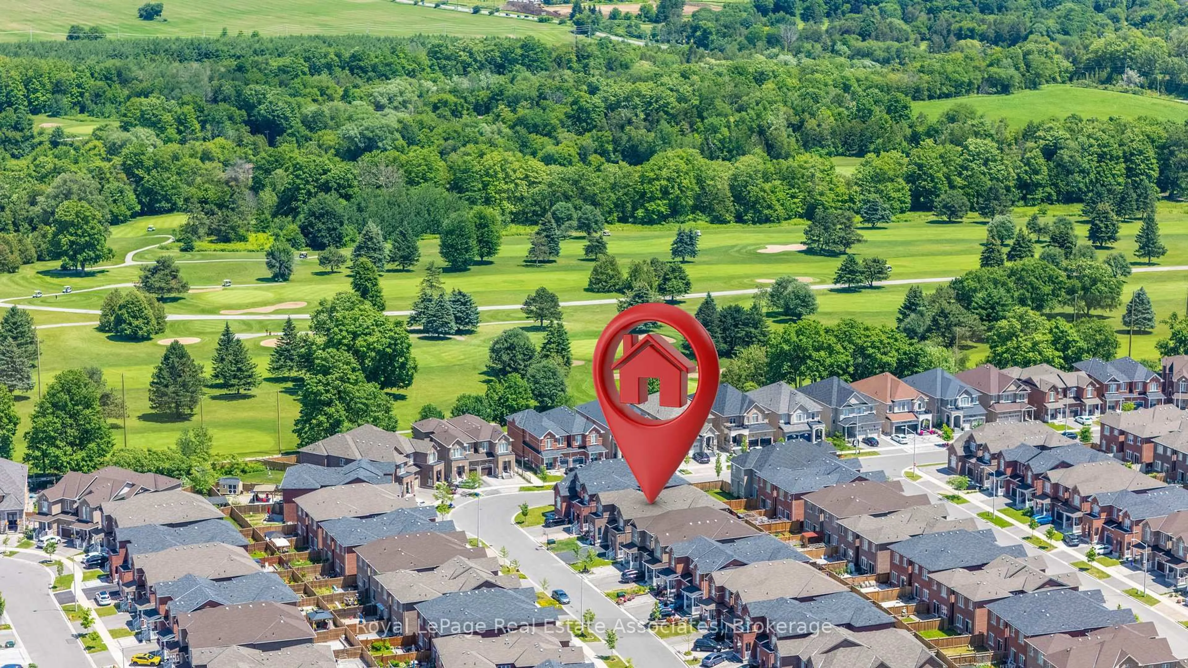 A pic from outside/outdoor area/front of a property/back of a property/a pic from drone, street for 90 Titan Tr, Markham Ontario L3S 0E2