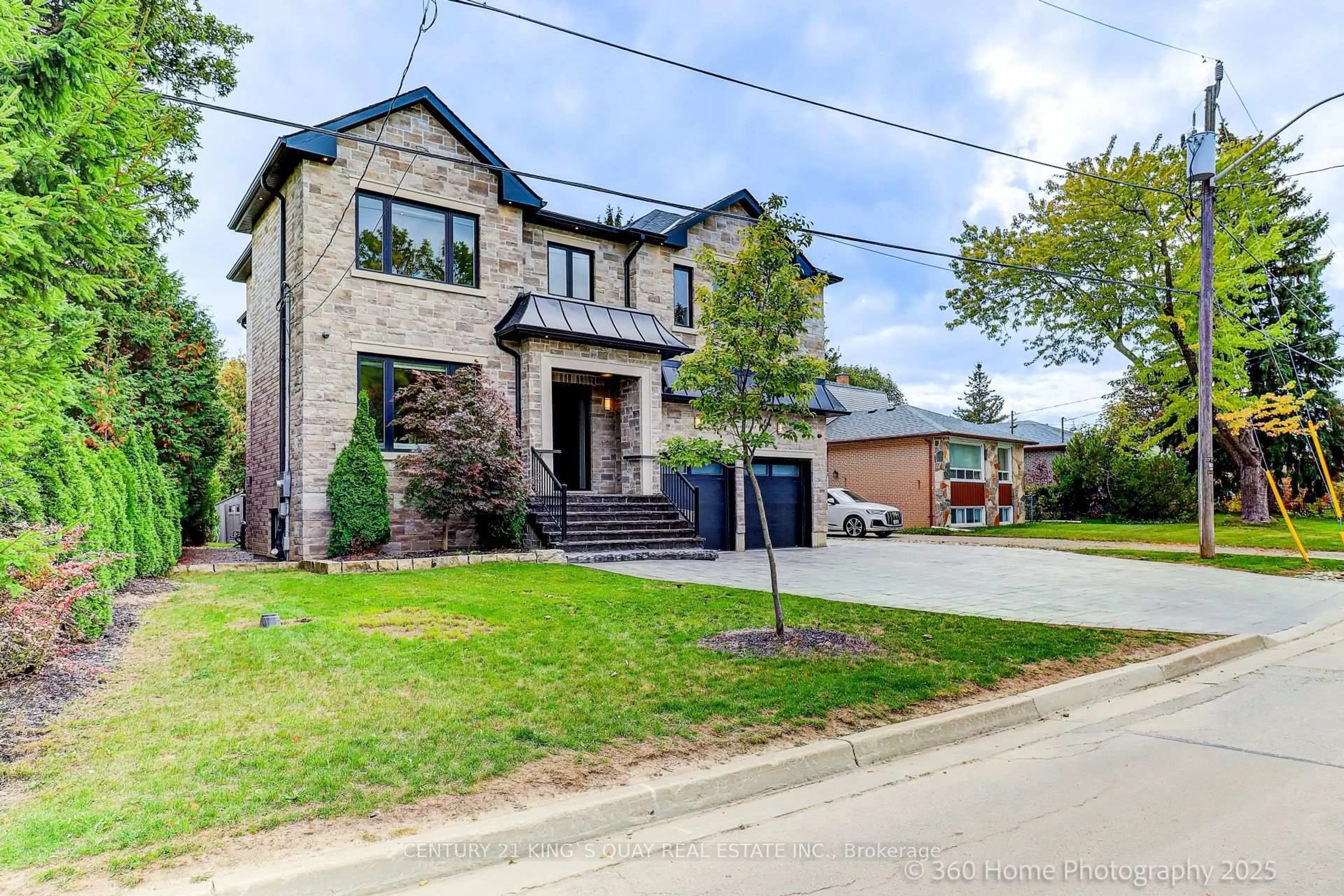 Home with brick exterior material, street for 386 Alper St, Richmond Hill Ontario L4C 2Z4