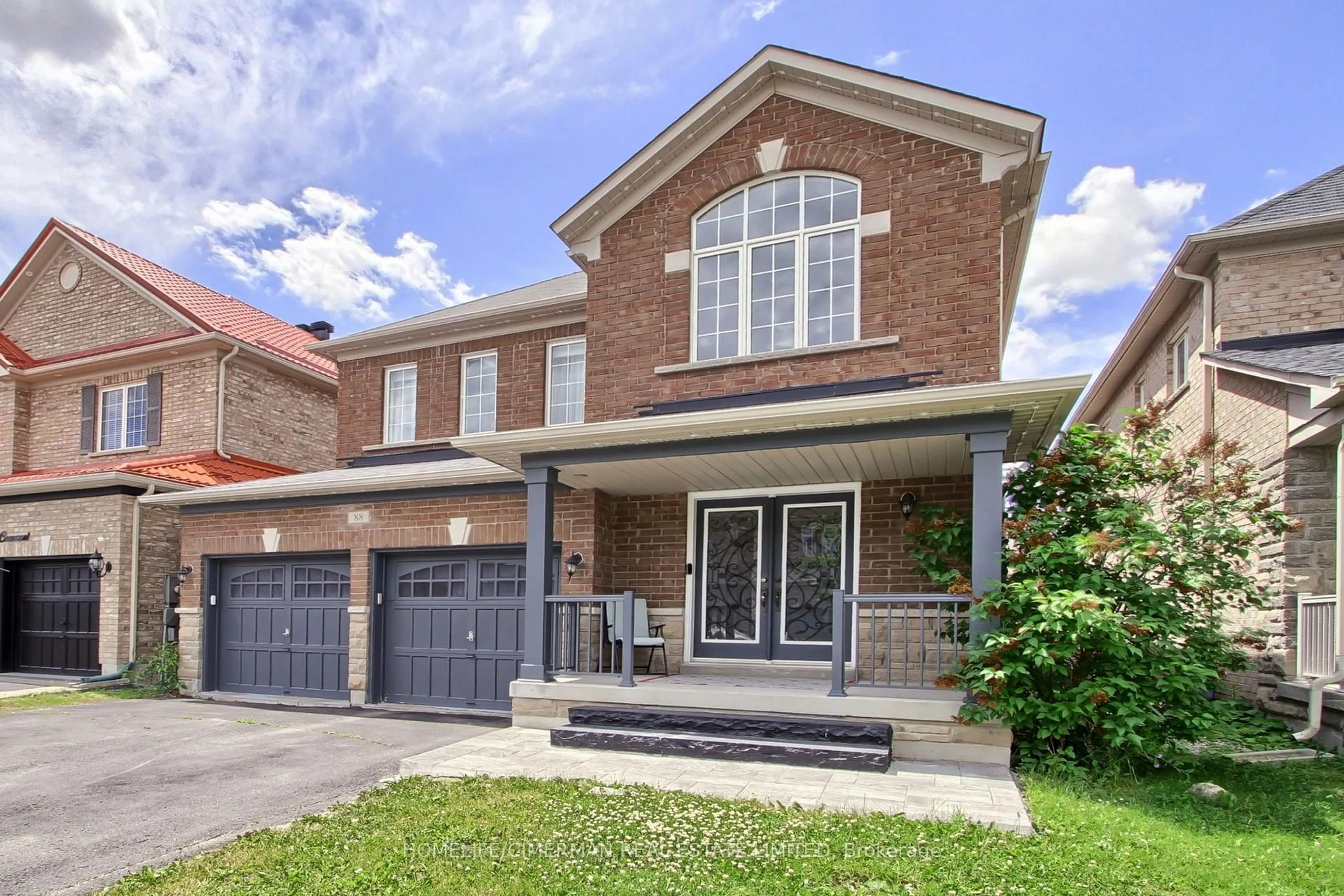 Home with brick exterior material, street for 88 Chelsea Cres, Bradford West Gwillimbury Ontario L3Z 0J7