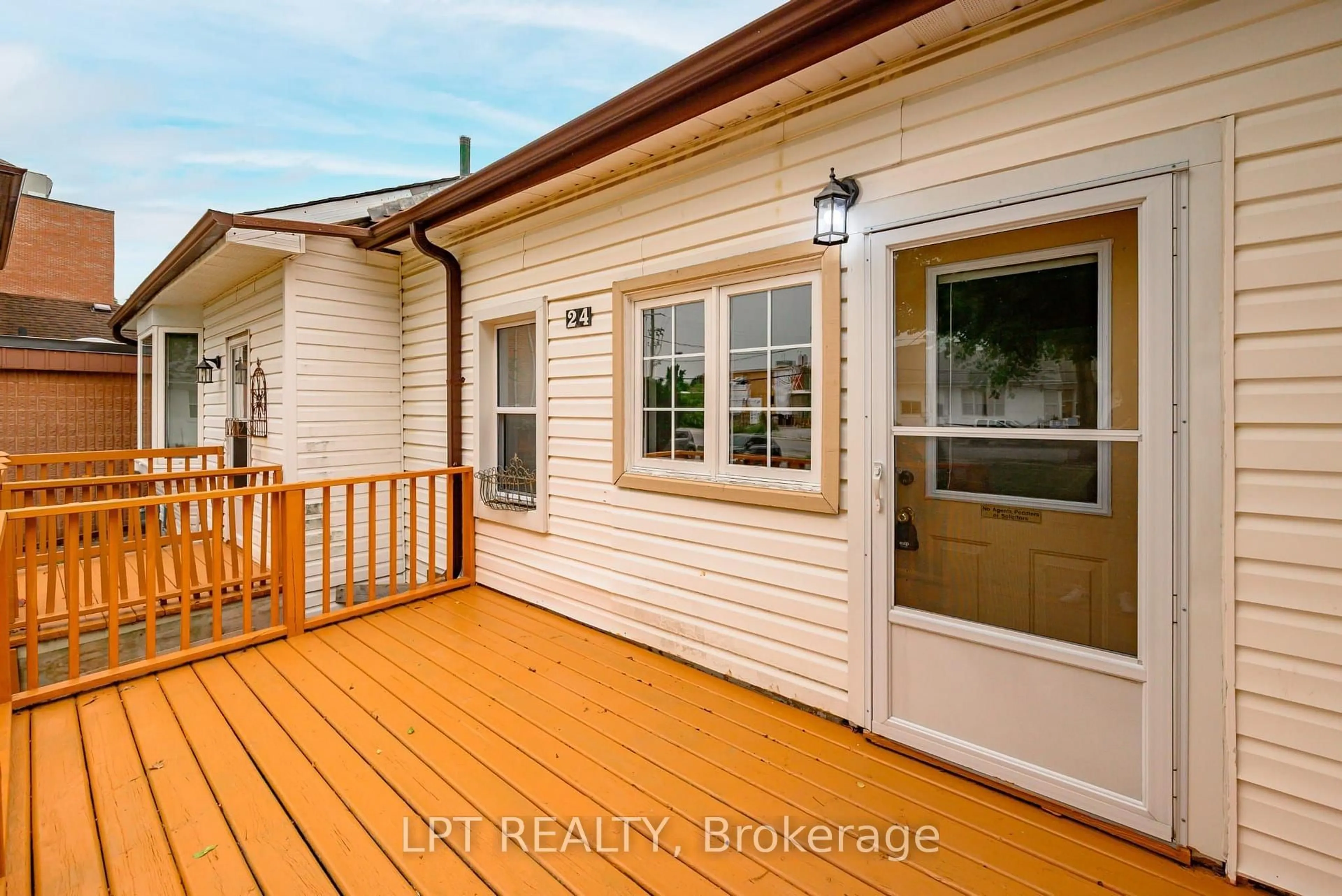 Patio, water/lake/river/ocean view for 24 Ann St, Brock Ontario L0E 1E0