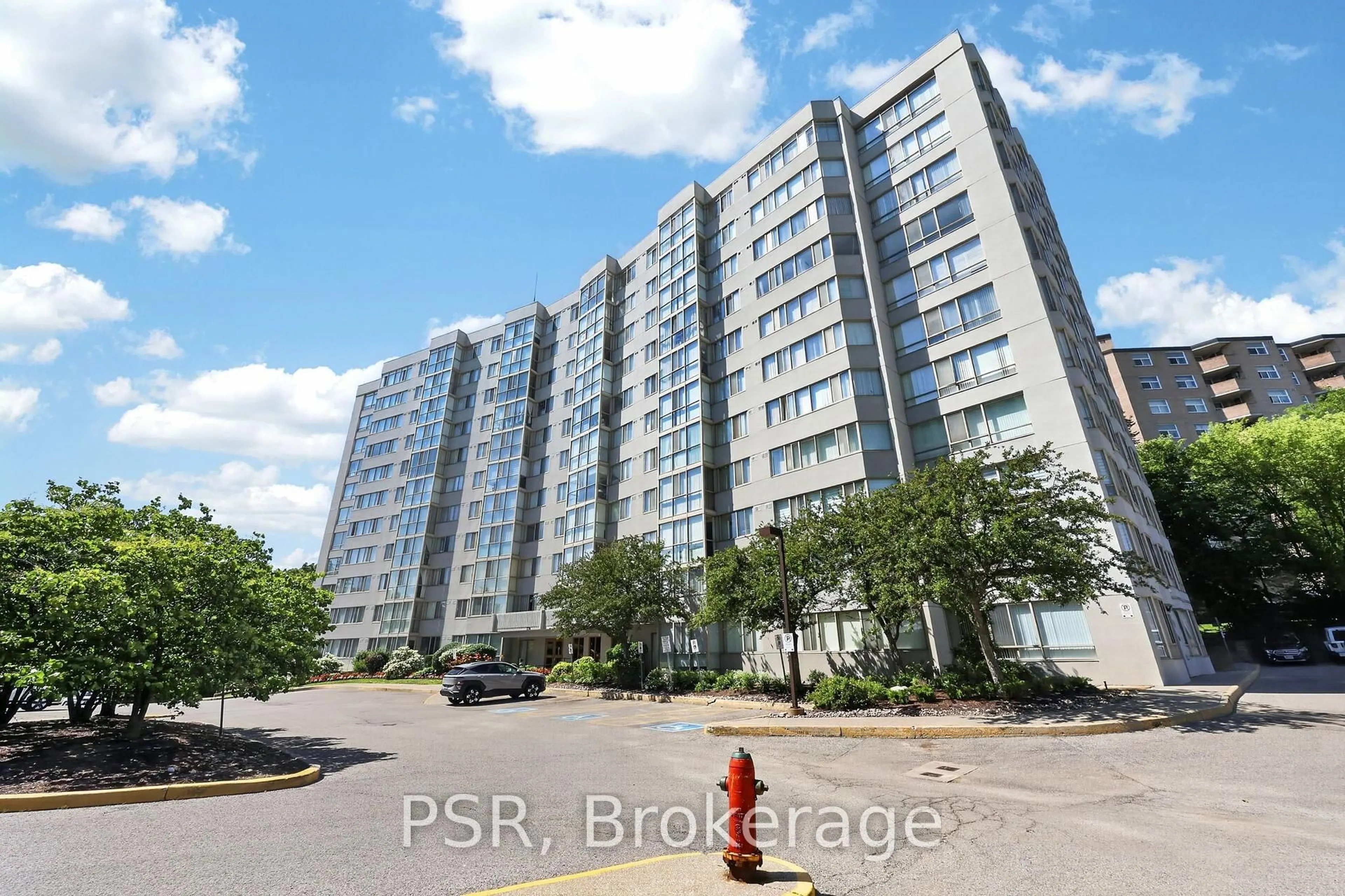 Unknown for 270 Davis Dr #806, Newmarket Ontario L3Y 8K2