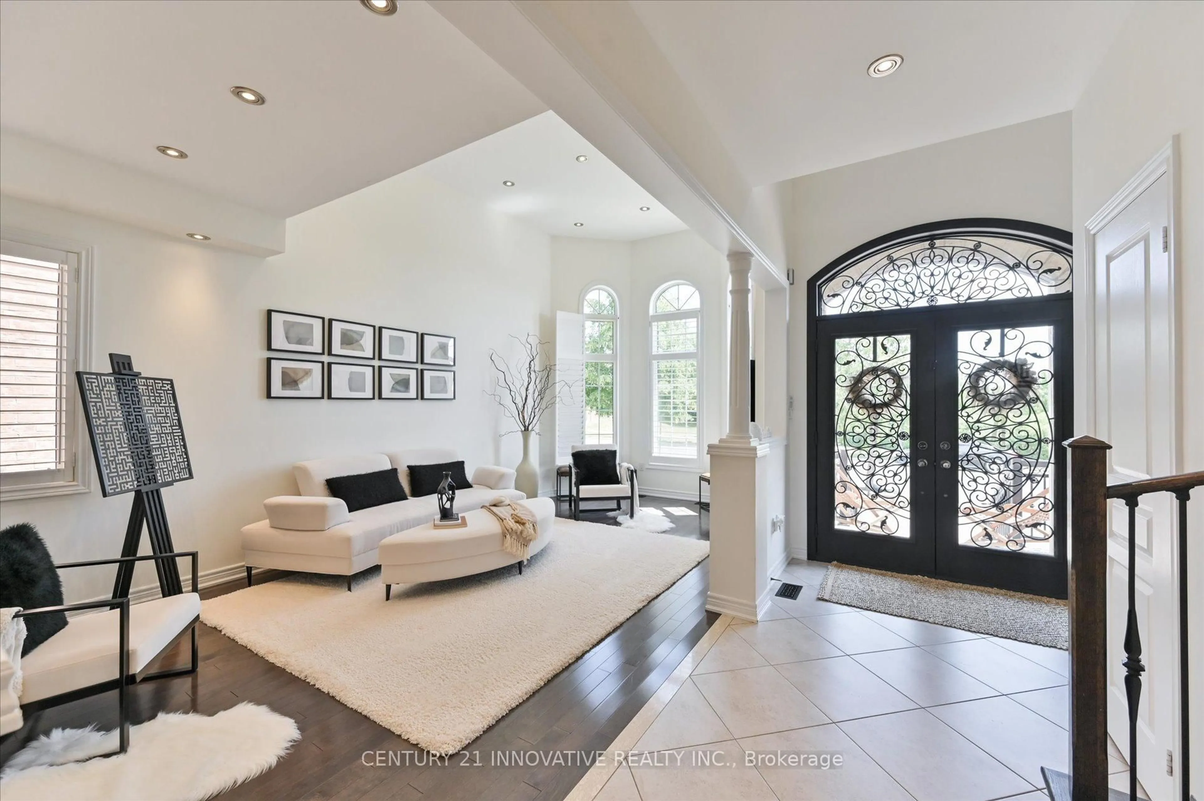 Indoor entryway for 92 Riverwalk Dr, Markham Ontario L6B 0B9