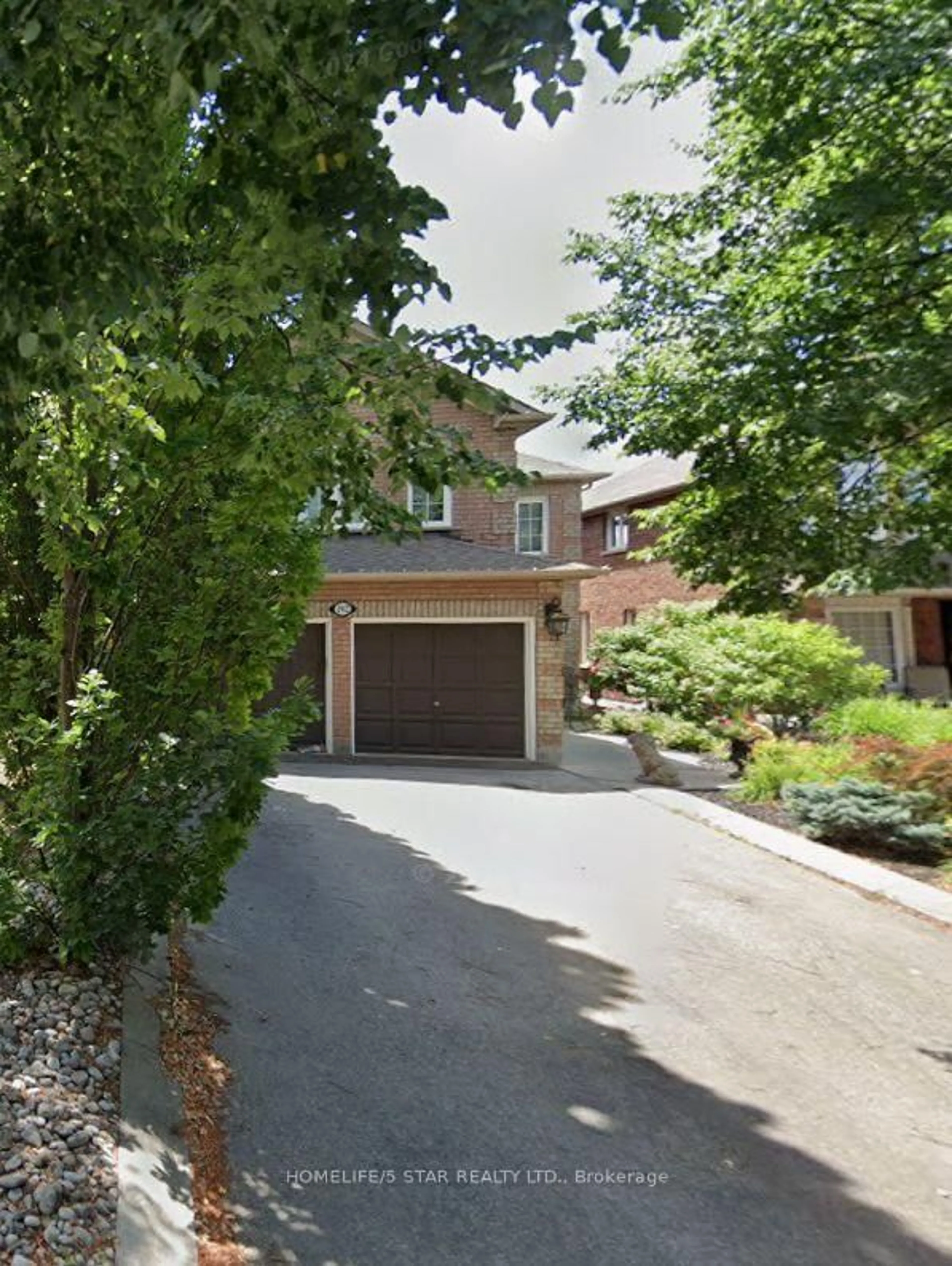 Home with brick exterior material, street for 192 Veneto Dr, Vaughan Ontario L4L 8X6