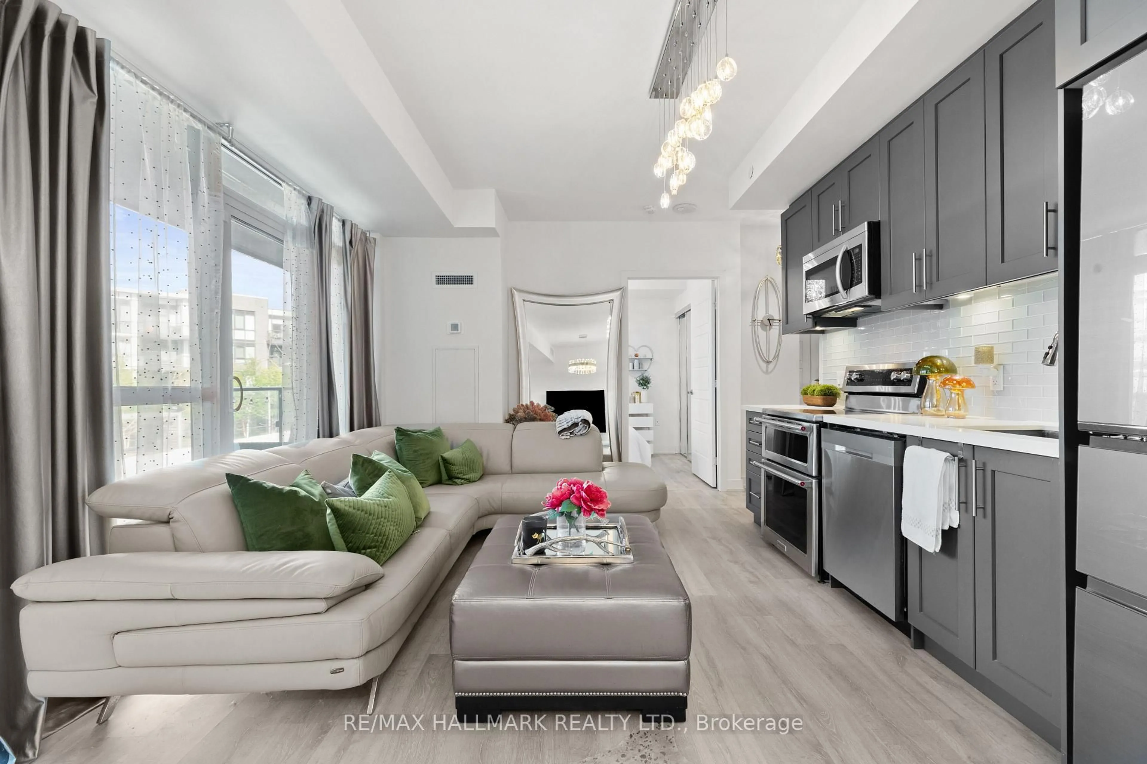 Open concept kitchen, unknown for 375 Sea Ray Ave #225, Innisfil Ontario L9S 0L9