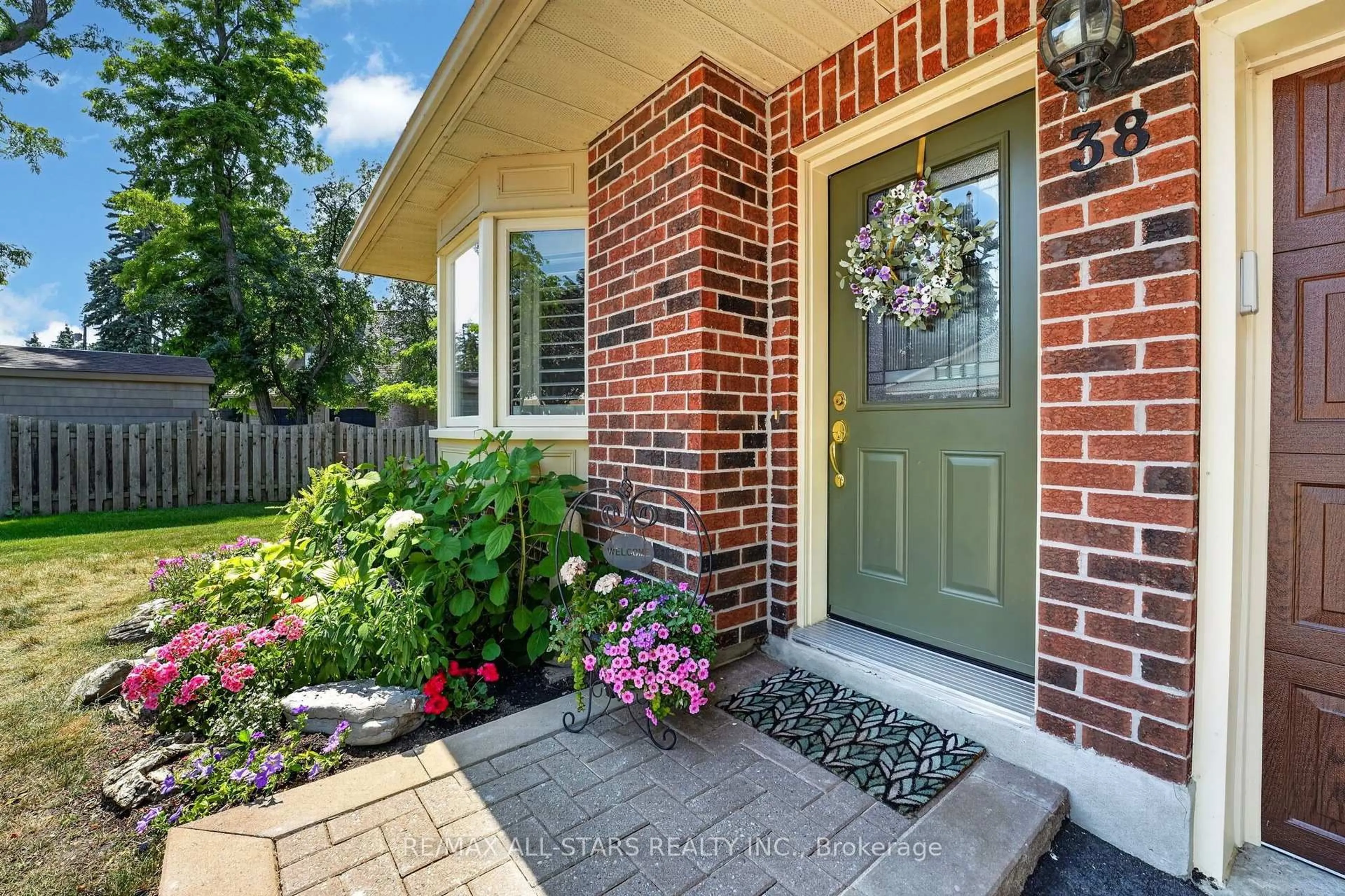 Home with brick exterior material, street for 194 Cedar Beach Rd #38, Brock Ontario L0K 1A0
