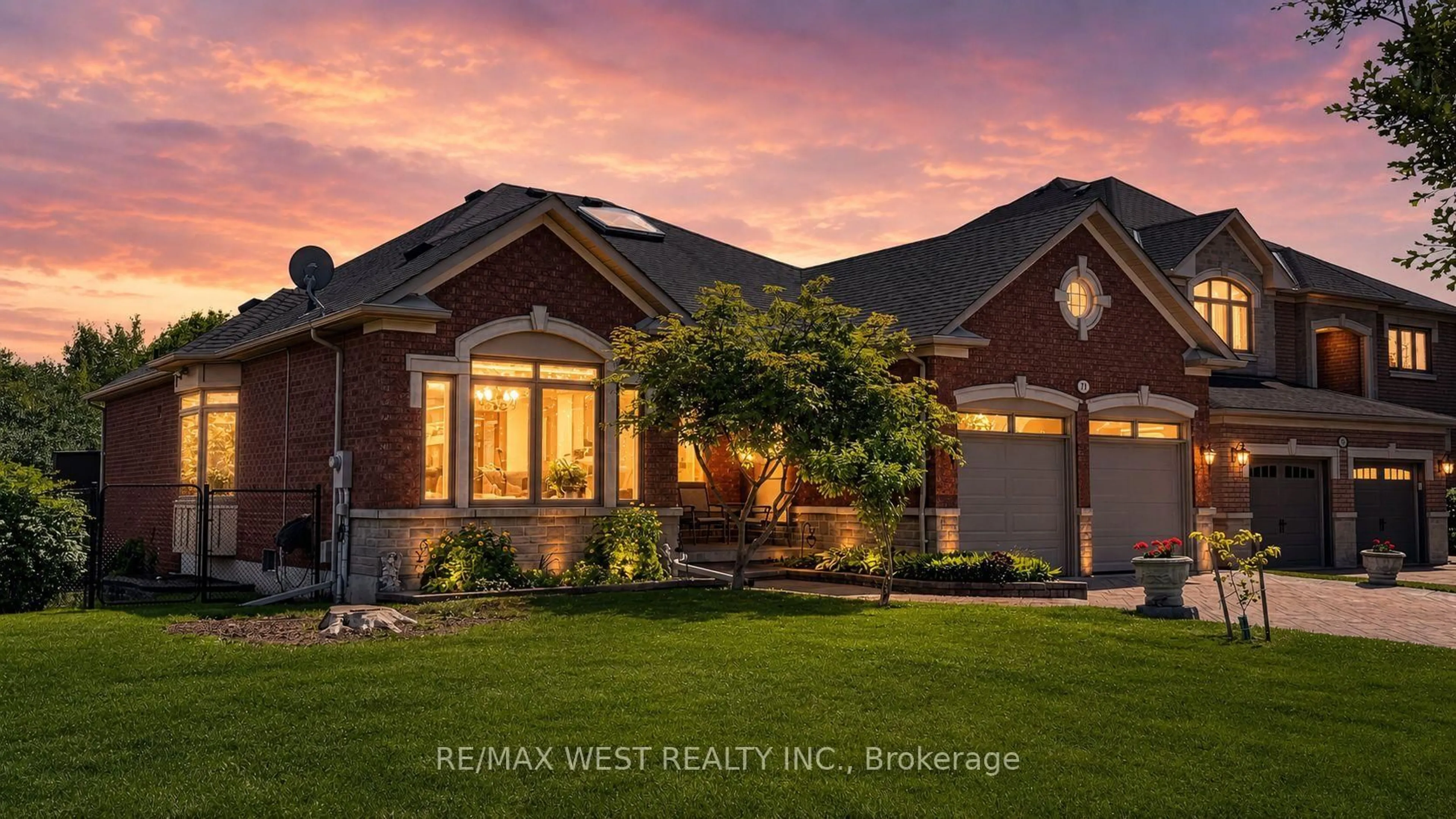 Home with brick exterior material, street for 71 Gidleigh Park Cres, Vaughan Ontario L4H 1J3