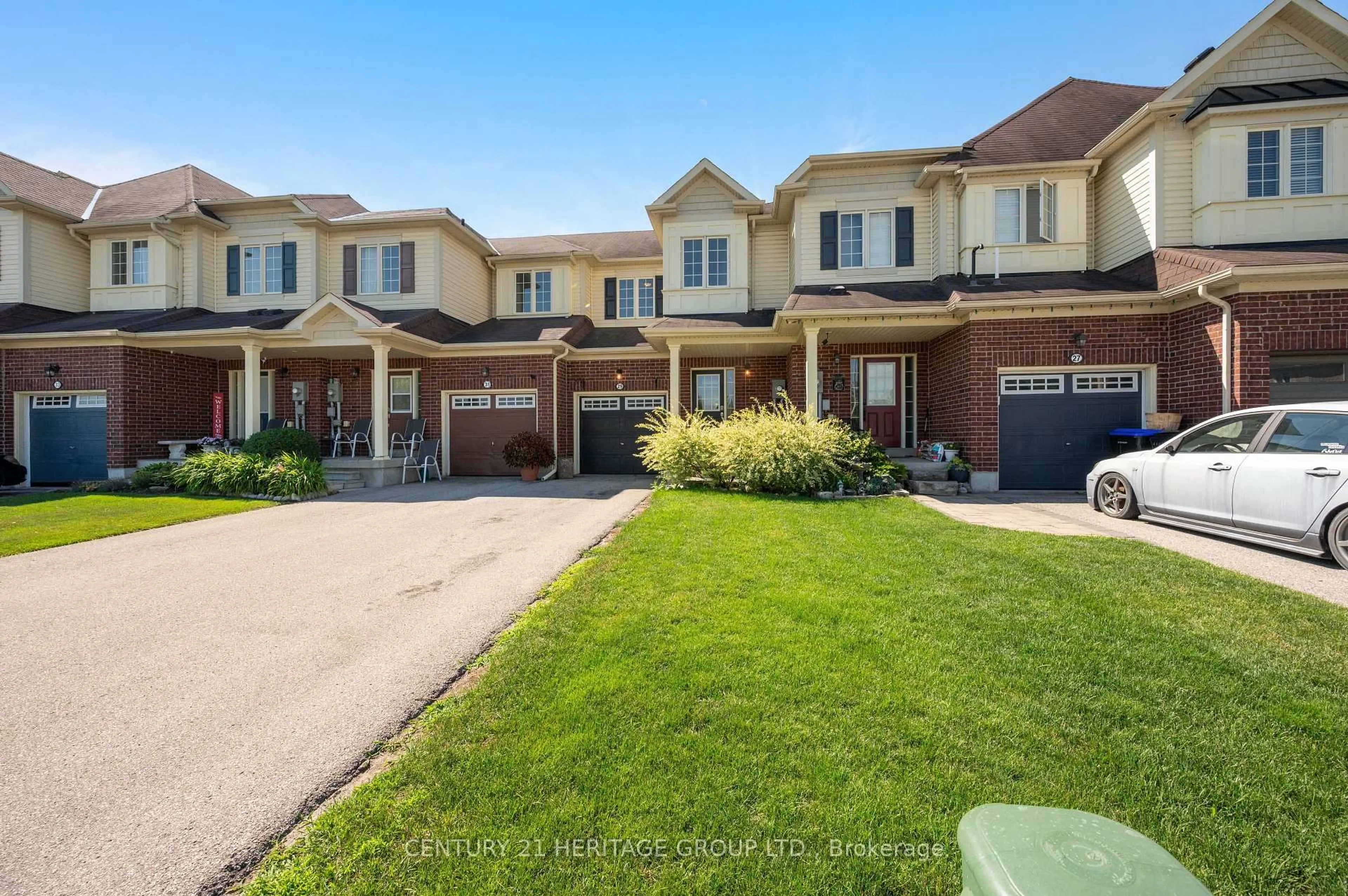 A pic from outside/outdoor area/front of a property/back of a property/a pic from drone, street for 29 Ruthven Cres, New Tecumseth Ontario L9R 0A5
