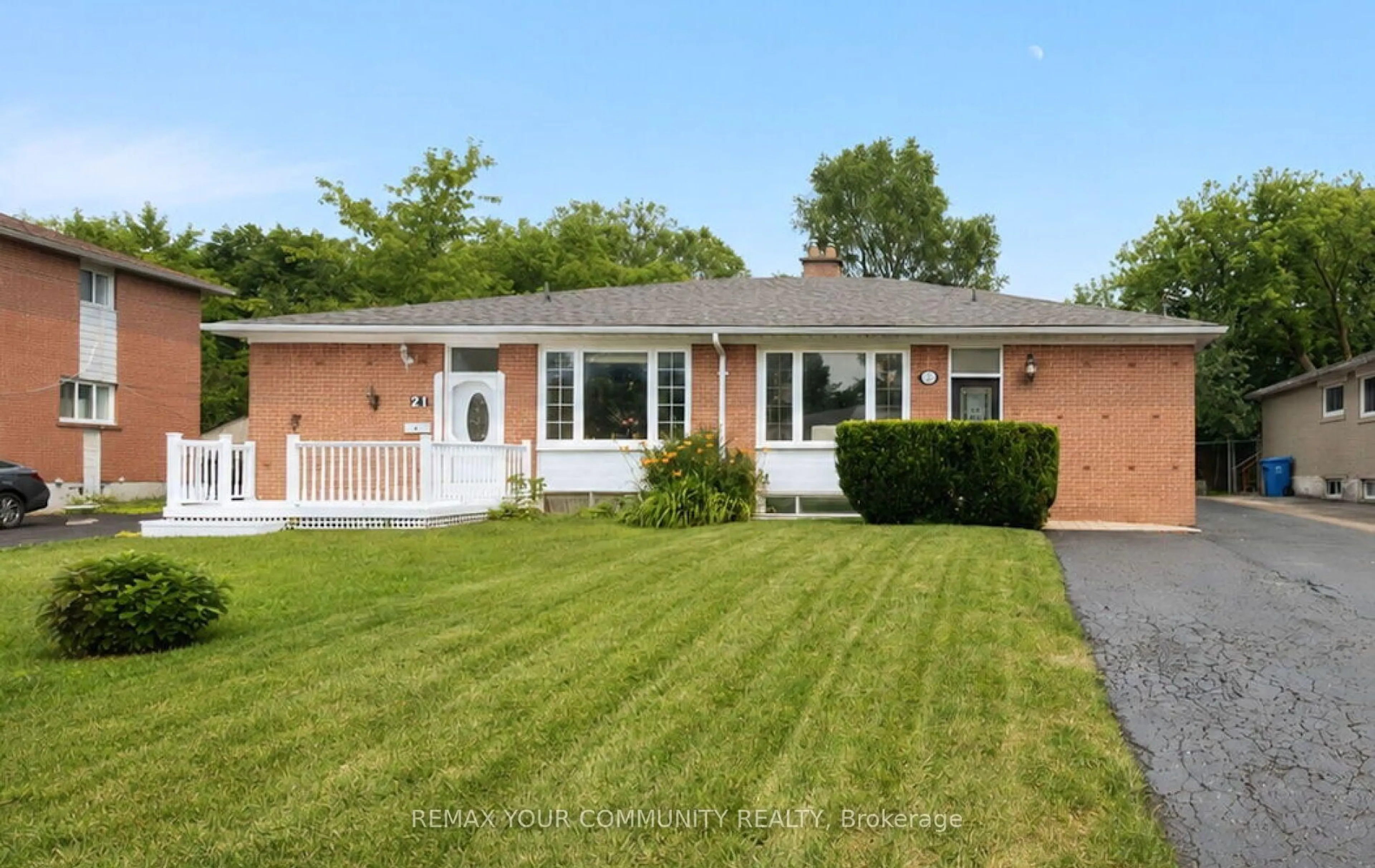 Home with brick exterior material, street for 23 Richardson Dr, Aurora Ontario L4G 1Z2