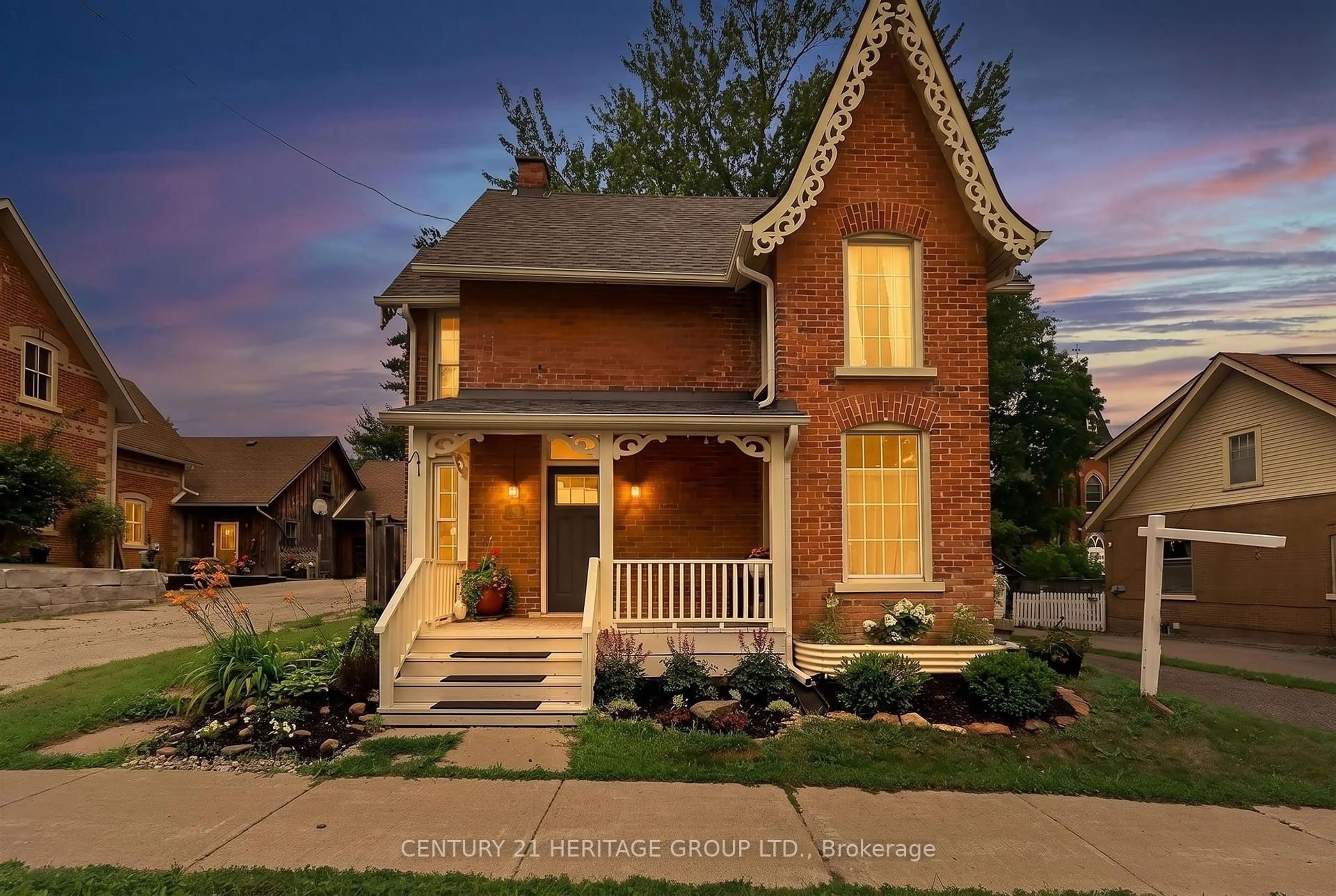 Home with brick exterior material, street for 62 Queen St, New Tecumseth Ontario L0G 1W0