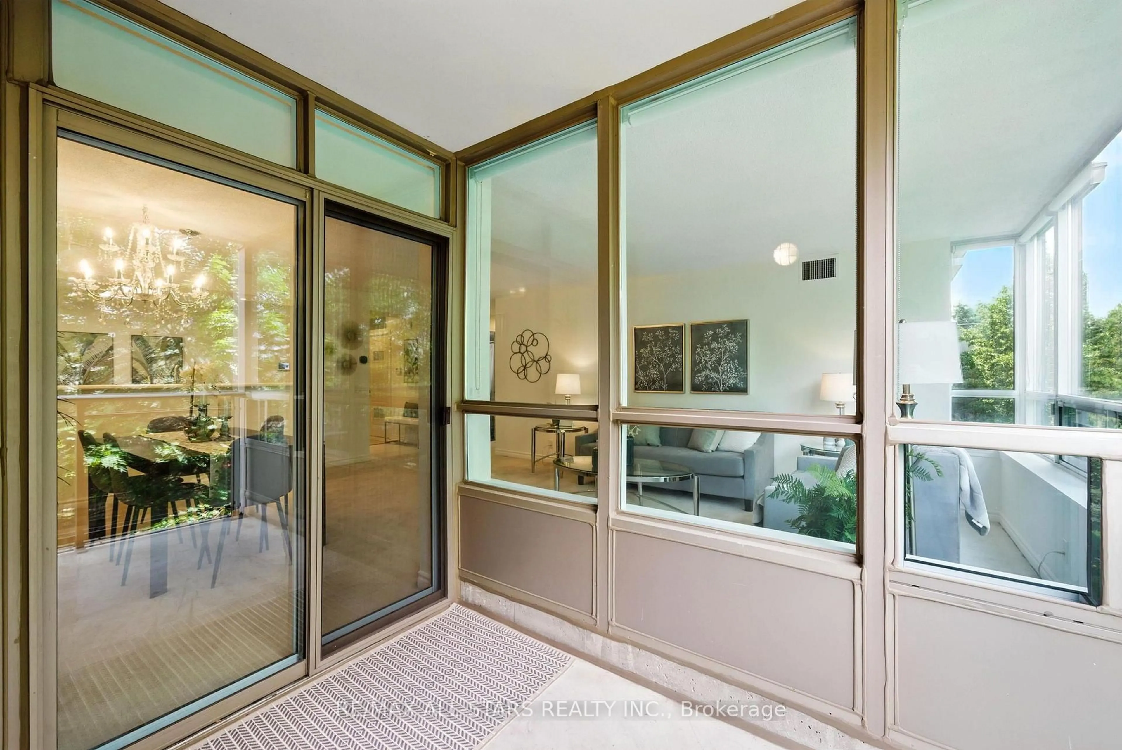 Indoor foyer for 50 The Boardwalk Way #303, Markham Ontario L6E 1B6