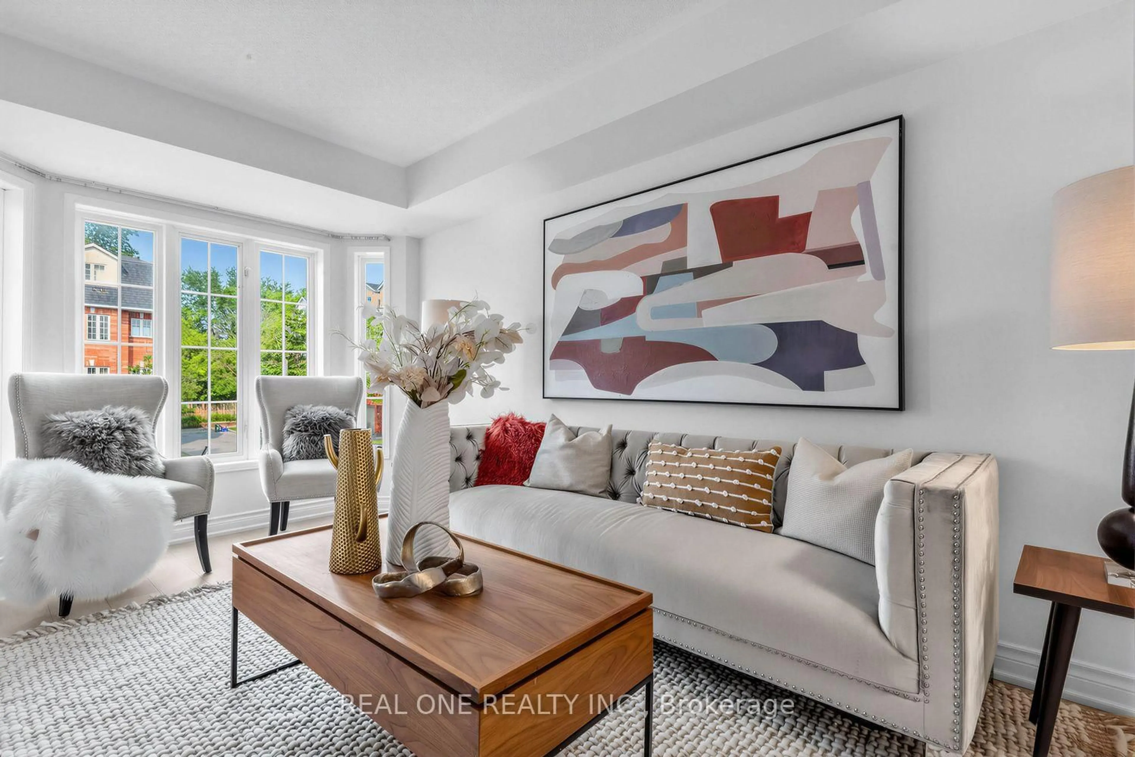Living room with furniture, unknown for 43 Bethune Way, Markham Ontario L3S 4A5