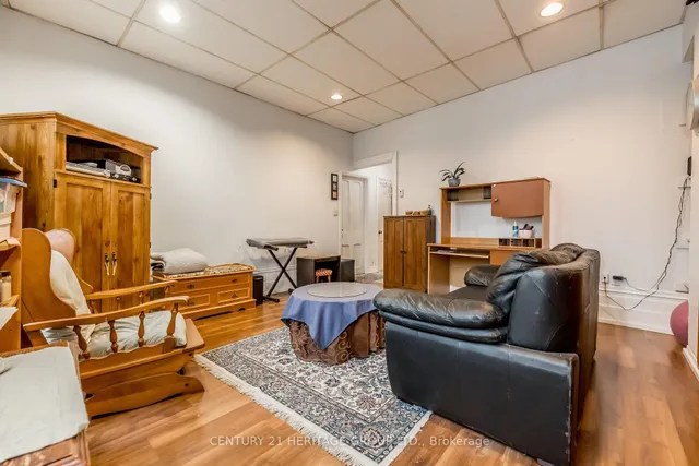 28 Queen St, New Tecumseth 5