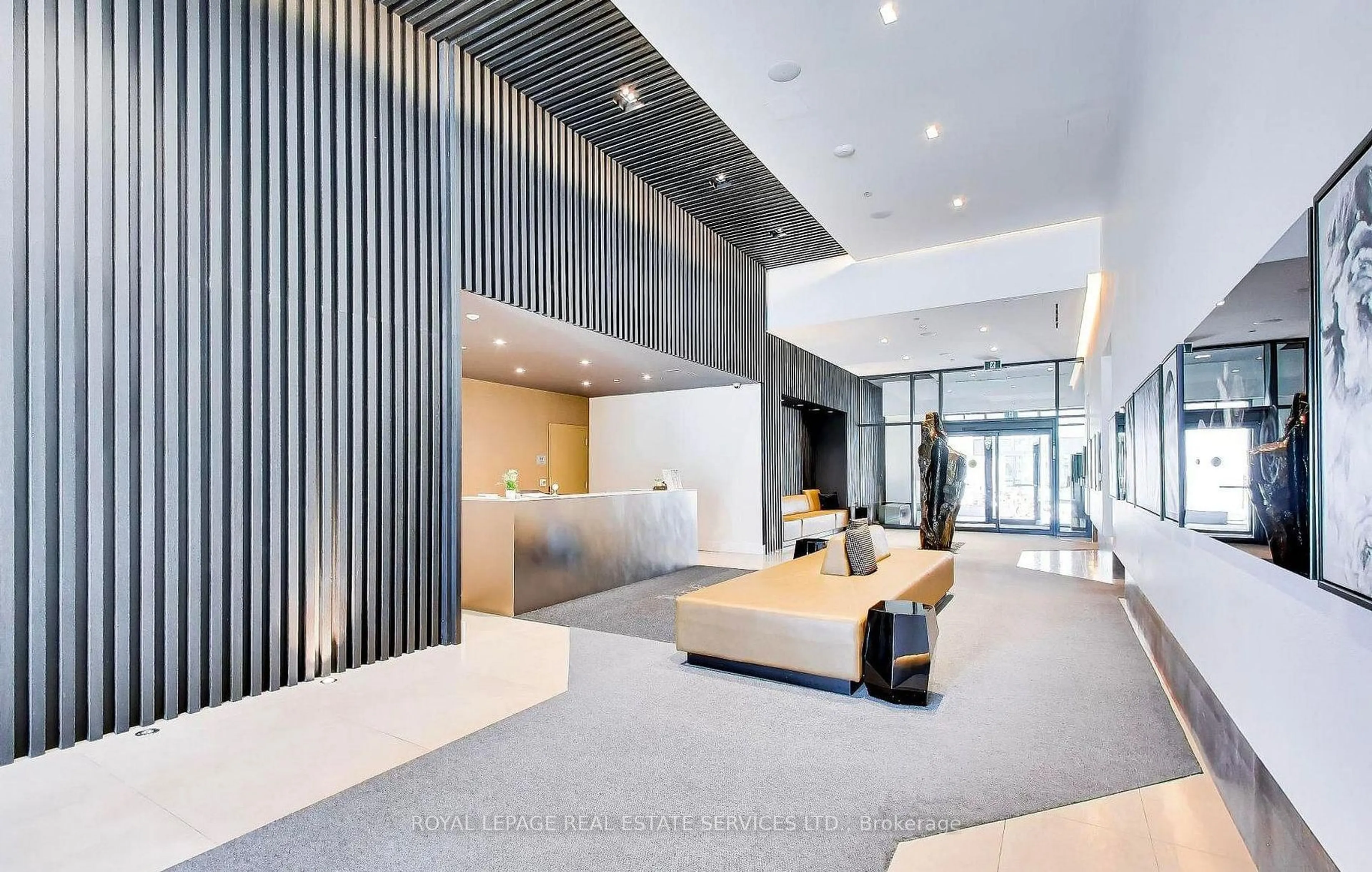 Lobby for 8868 Yonge St #1107E, Richmond Hill Ontario L4C 1Z8