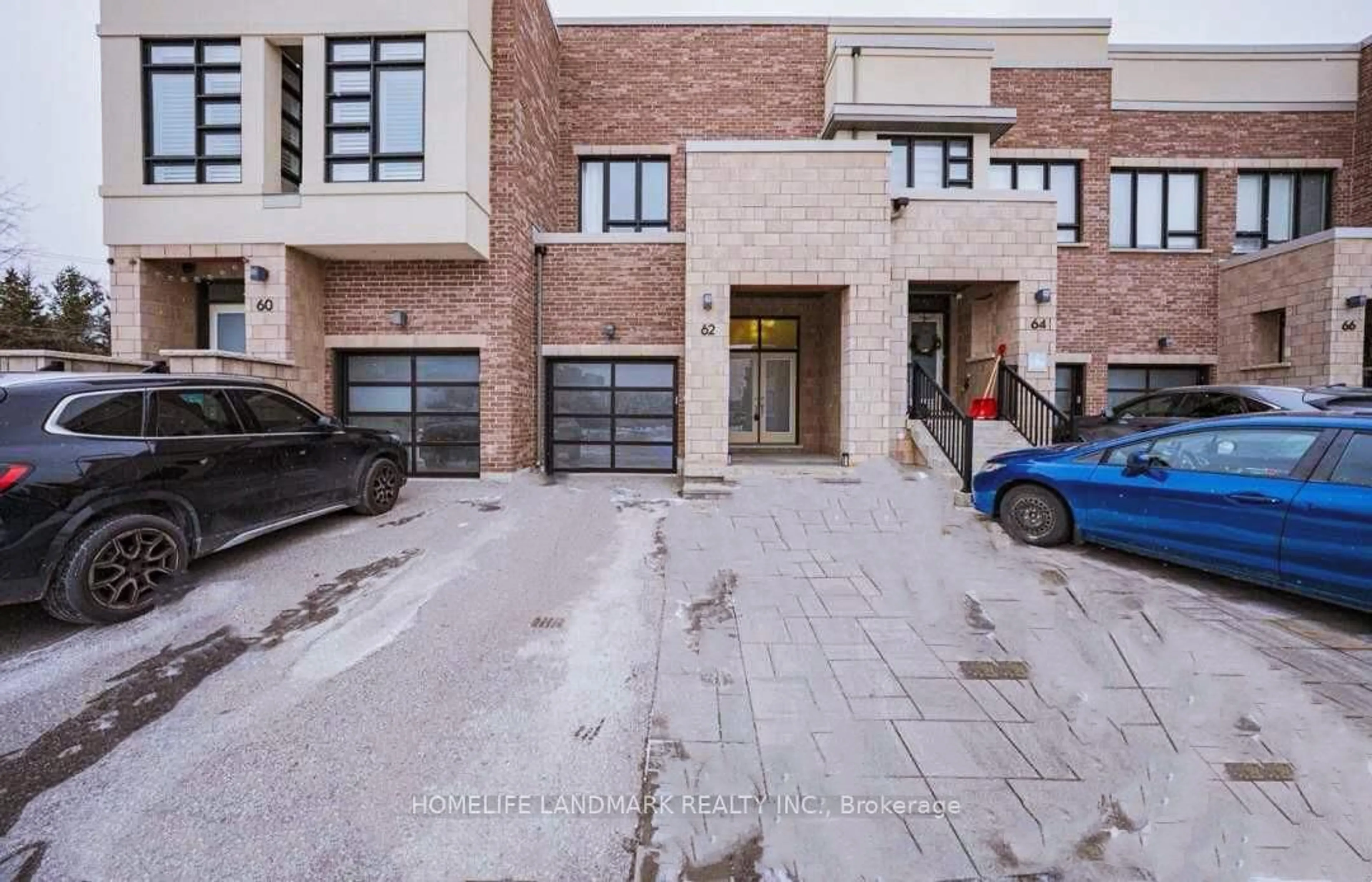 Home with brick exterior material, street for 62 Helliwell Cres, Richmond Hill Ontario L4E 1C7